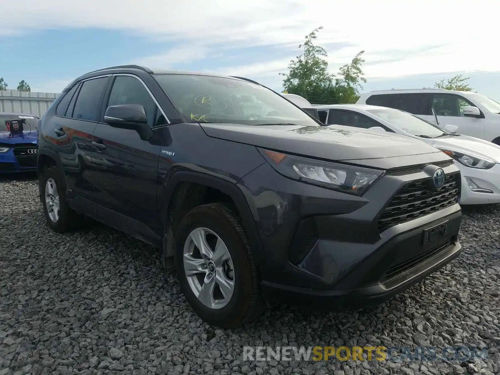 1 Photograph of a damaged car 2T3BWRFV6KW001277 TOYOTA RAV4 2019