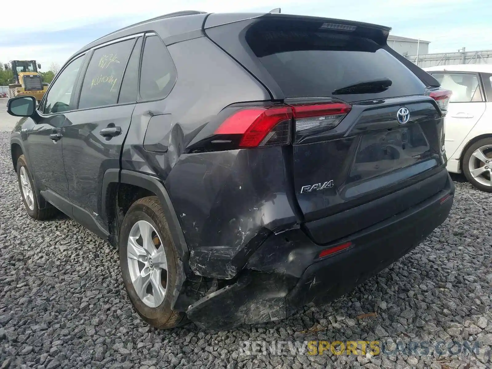 3 Photograph of a damaged car 2T3BWRFV6KW001277 TOYOTA RAV4 2019