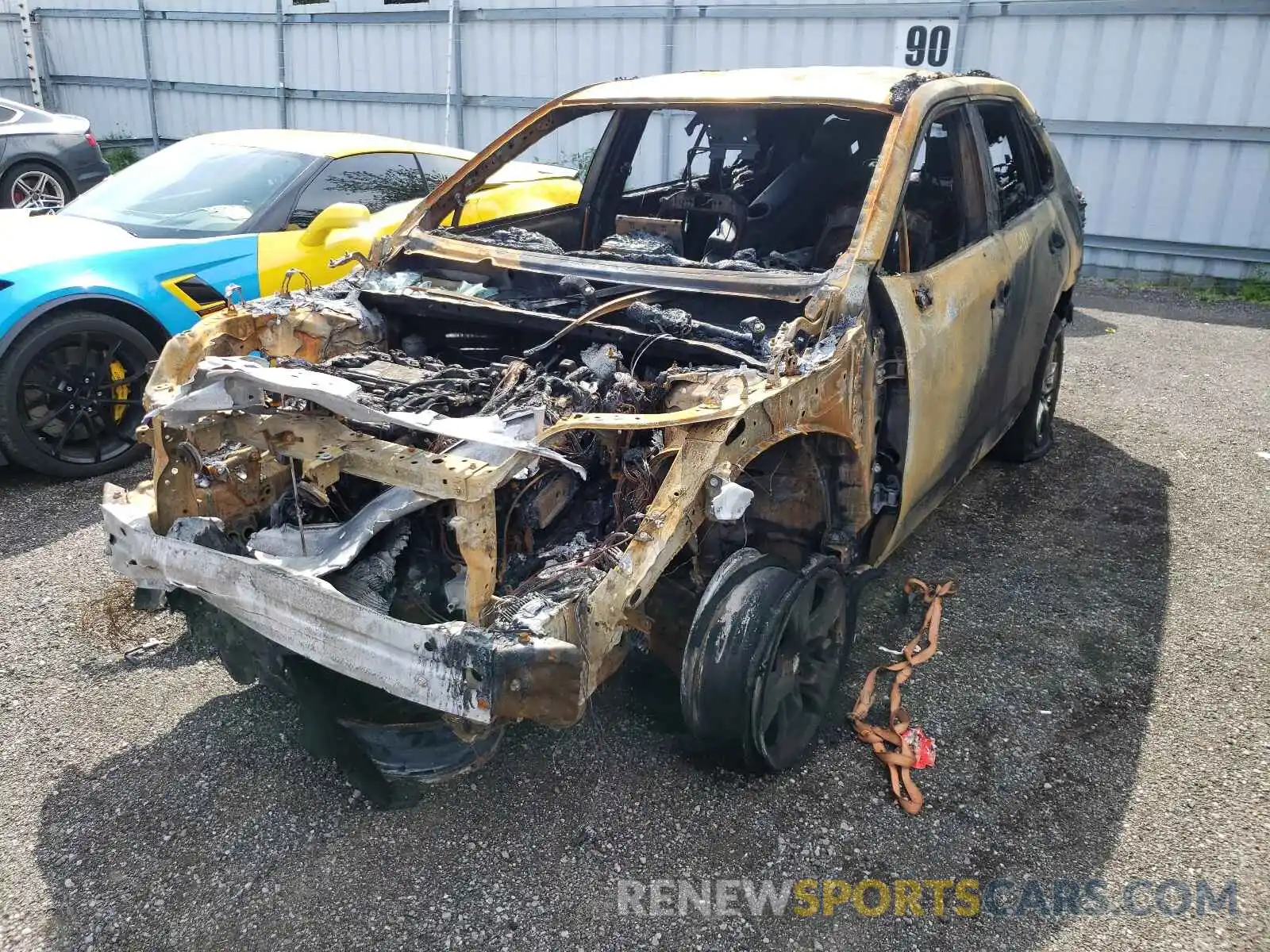 2 Photograph of a damaged car 2T3BWRFV9KW004805 TOYOTA RAV4 2019