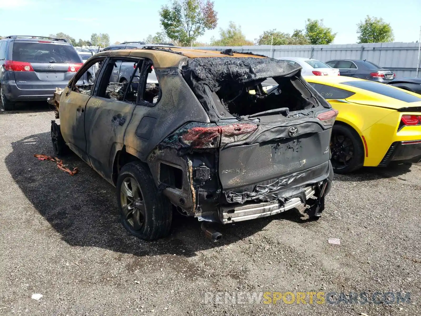 3 Photograph of a damaged car 2T3BWRFV9KW004805 TOYOTA RAV4 2019