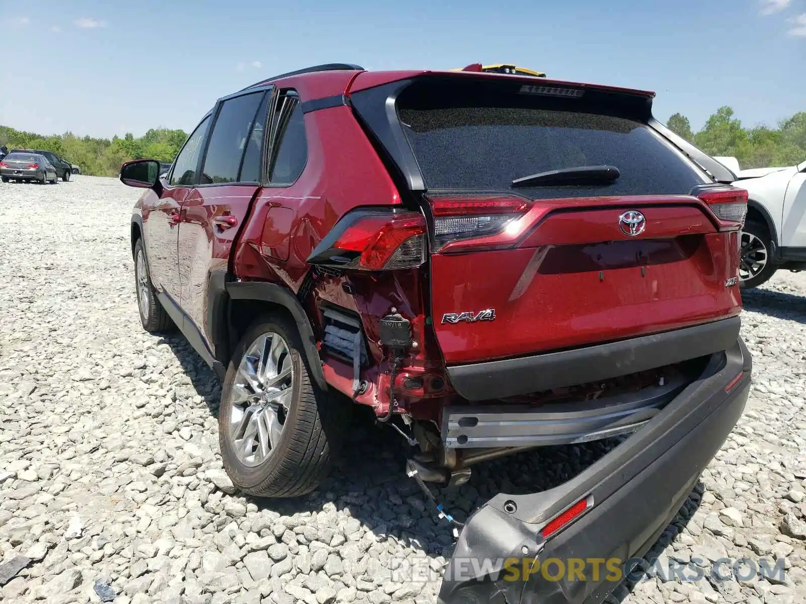 3 Photograph of a damaged car 2T3C1RFV0KC001845 TOYOTA RAV4 2019