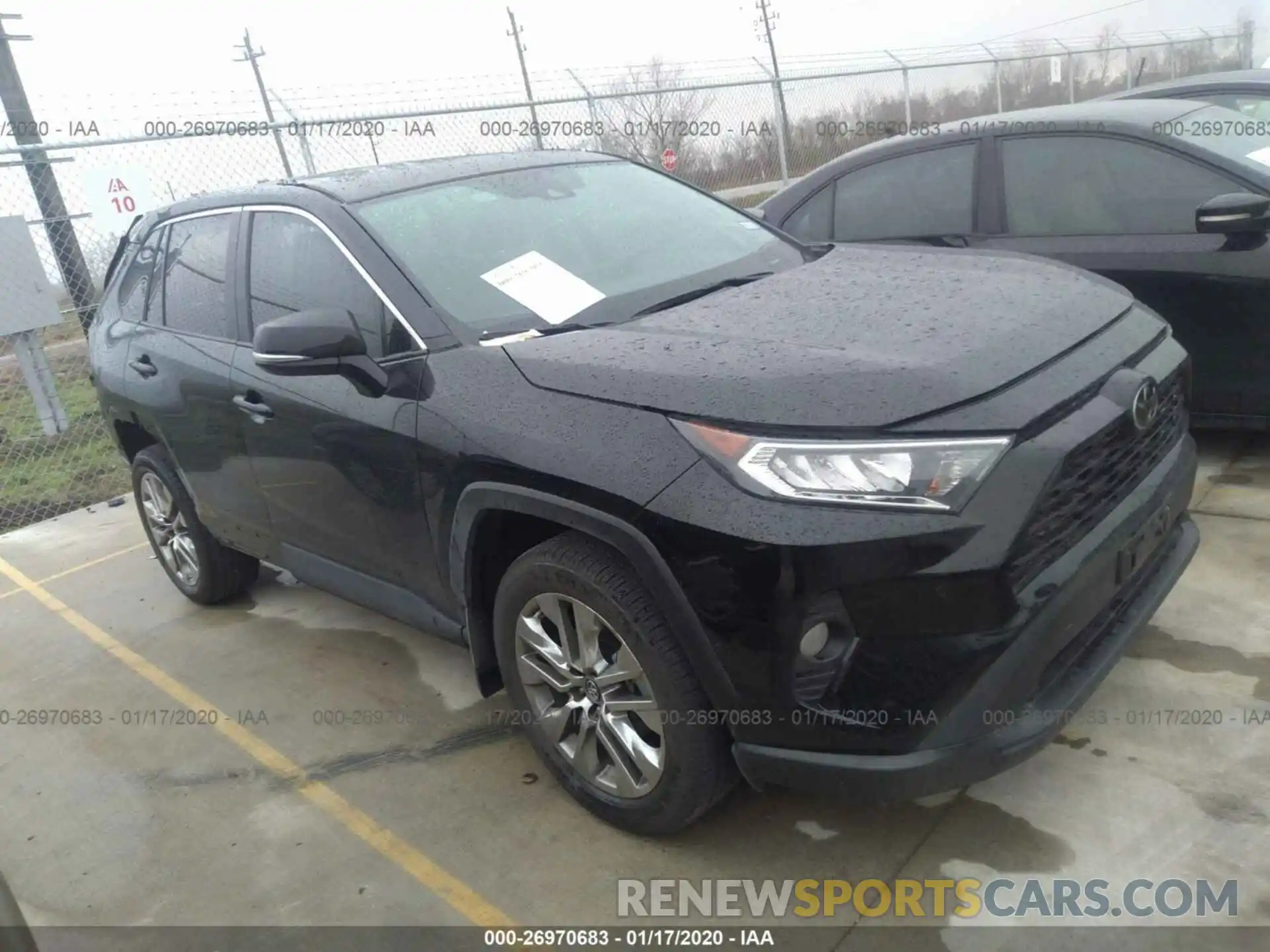 1 Photograph of a damaged car 2T3C1RFV0KC006334 TOYOTA RAV4 2019