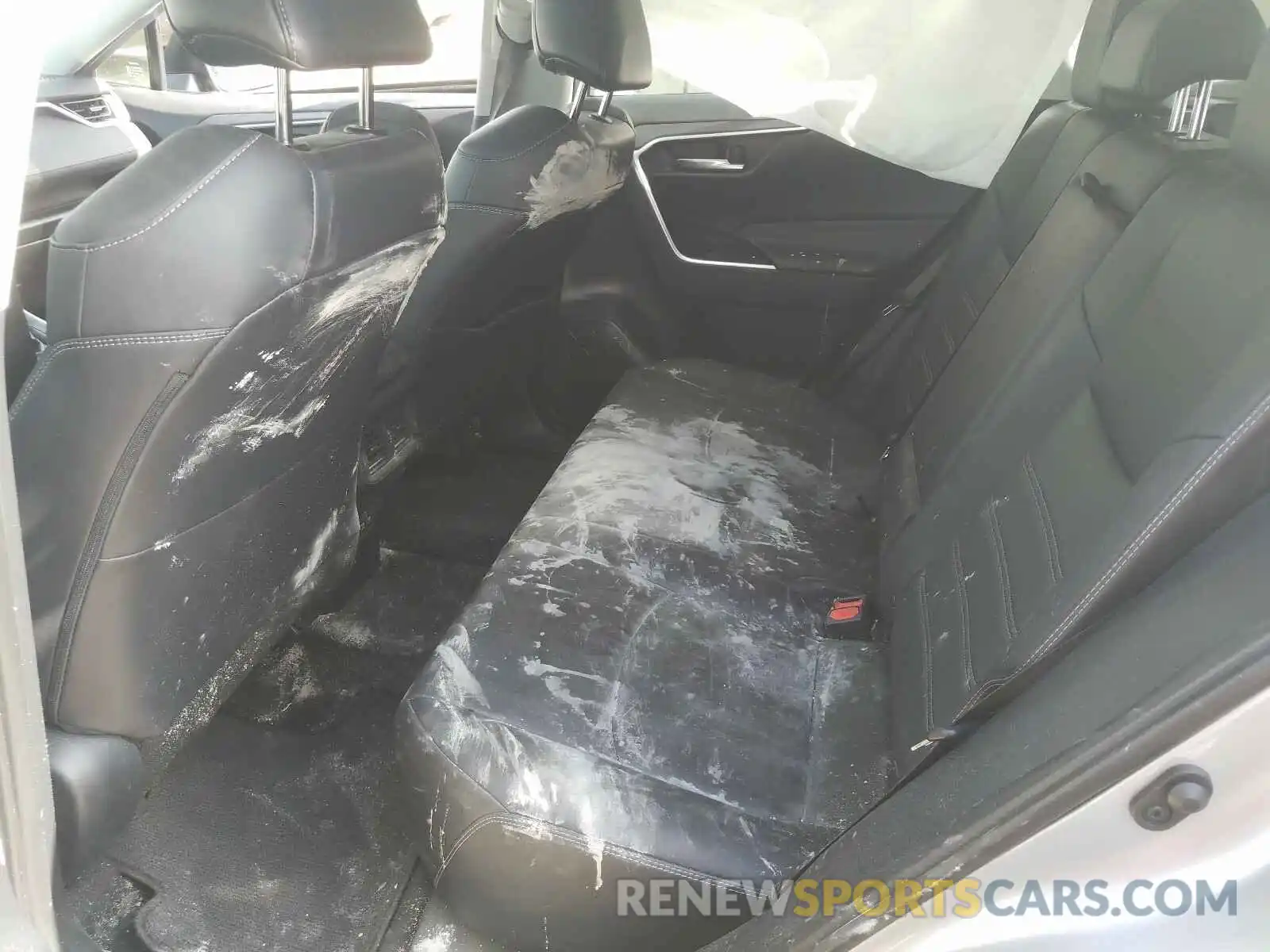 6 Photograph of a damaged car 2T3C1RFV0KC010254 TOYOTA RAV4 2019