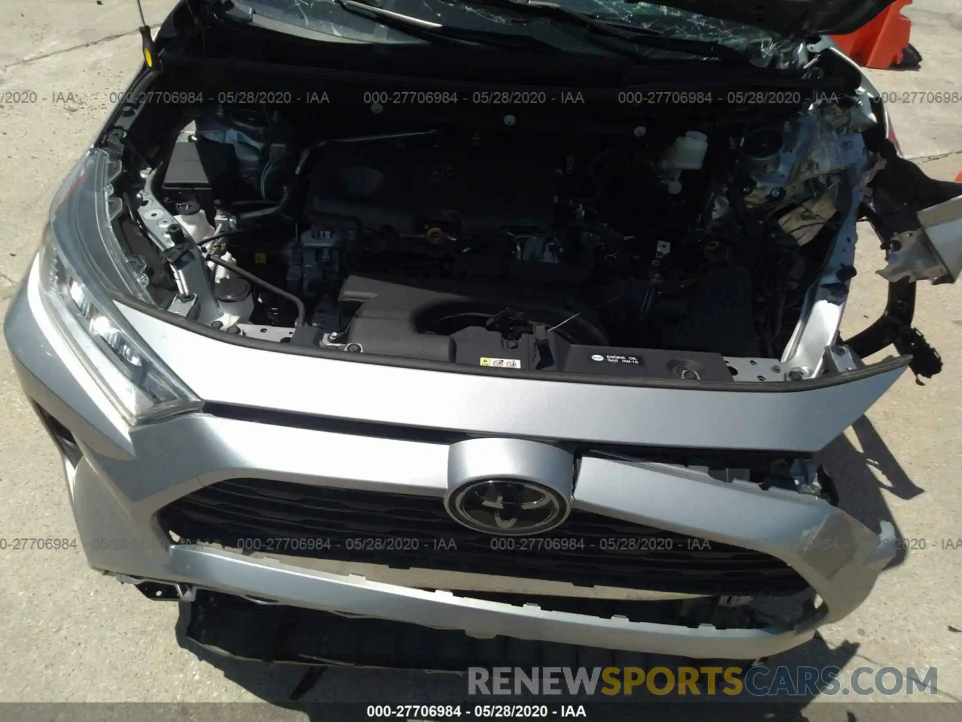 10 Photograph of a damaged car 2T3C1RFV0KC012036 TOYOTA RAV4 2019