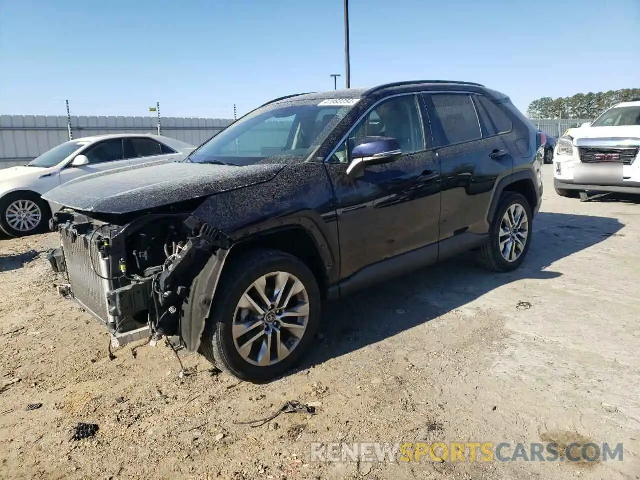 1 Photograph of a damaged car 2T3C1RFV0KC020122 TOYOTA RAV4 2019