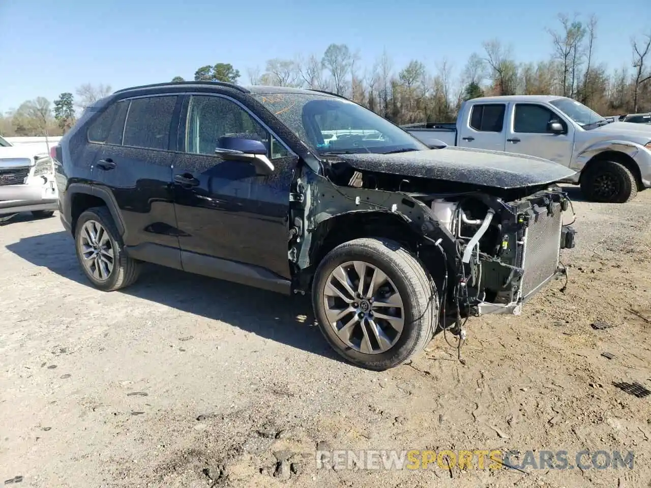 4 Photograph of a damaged car 2T3C1RFV0KC020122 TOYOTA RAV4 2019