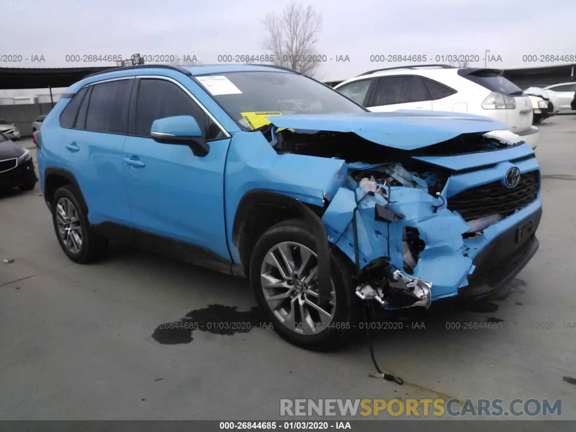 1 Photograph of a damaged car 2T3C1RFV0KC020637 TOYOTA RAV4 2019