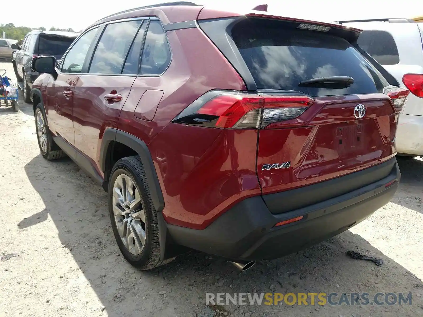 3 Photograph of a damaged car 2T3C1RFV0KC021142 TOYOTA RAV4 2019