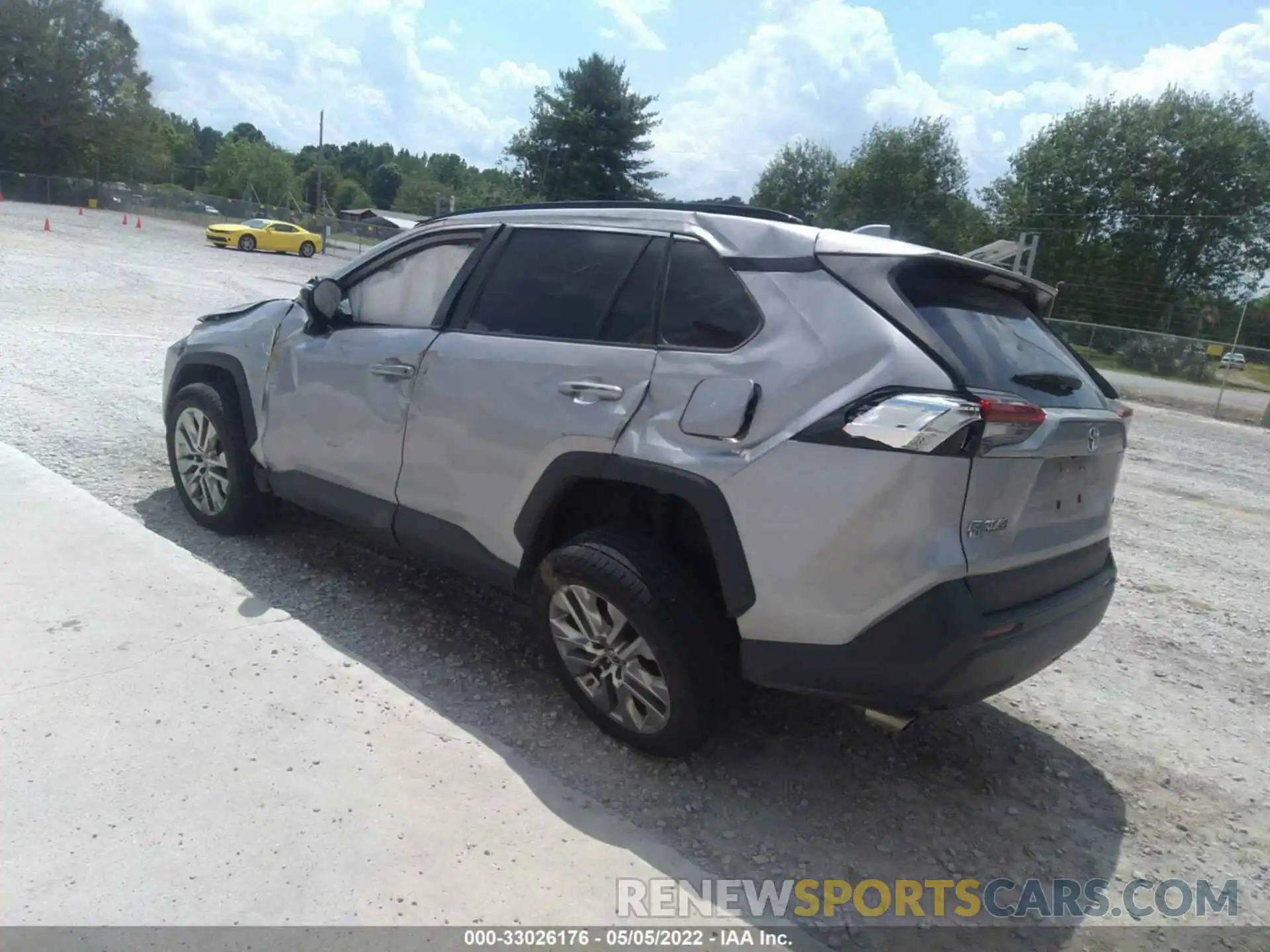 3 Photograph of a damaged car 2T3C1RFV0KW018921 TOYOTA RAV4 2019