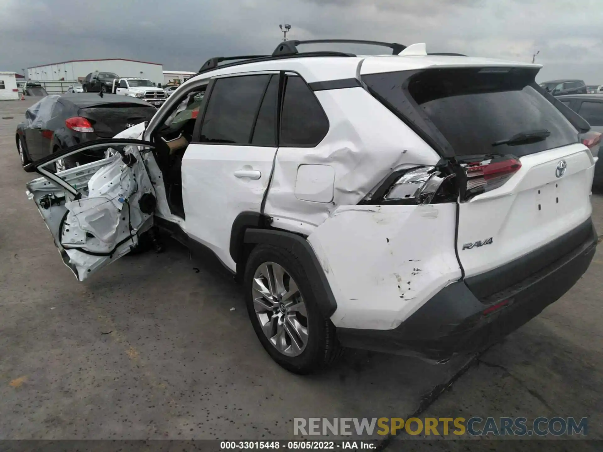 3 Photograph of a damaged car 2T3C1RFV0KW023410 TOYOTA RAV4 2019