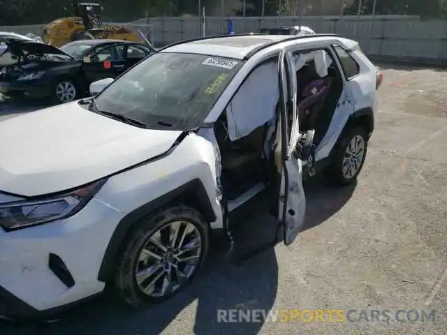 9 Photograph of a damaged car 2T3C1RFV0KW024976 TOYOTA RAV4 2019