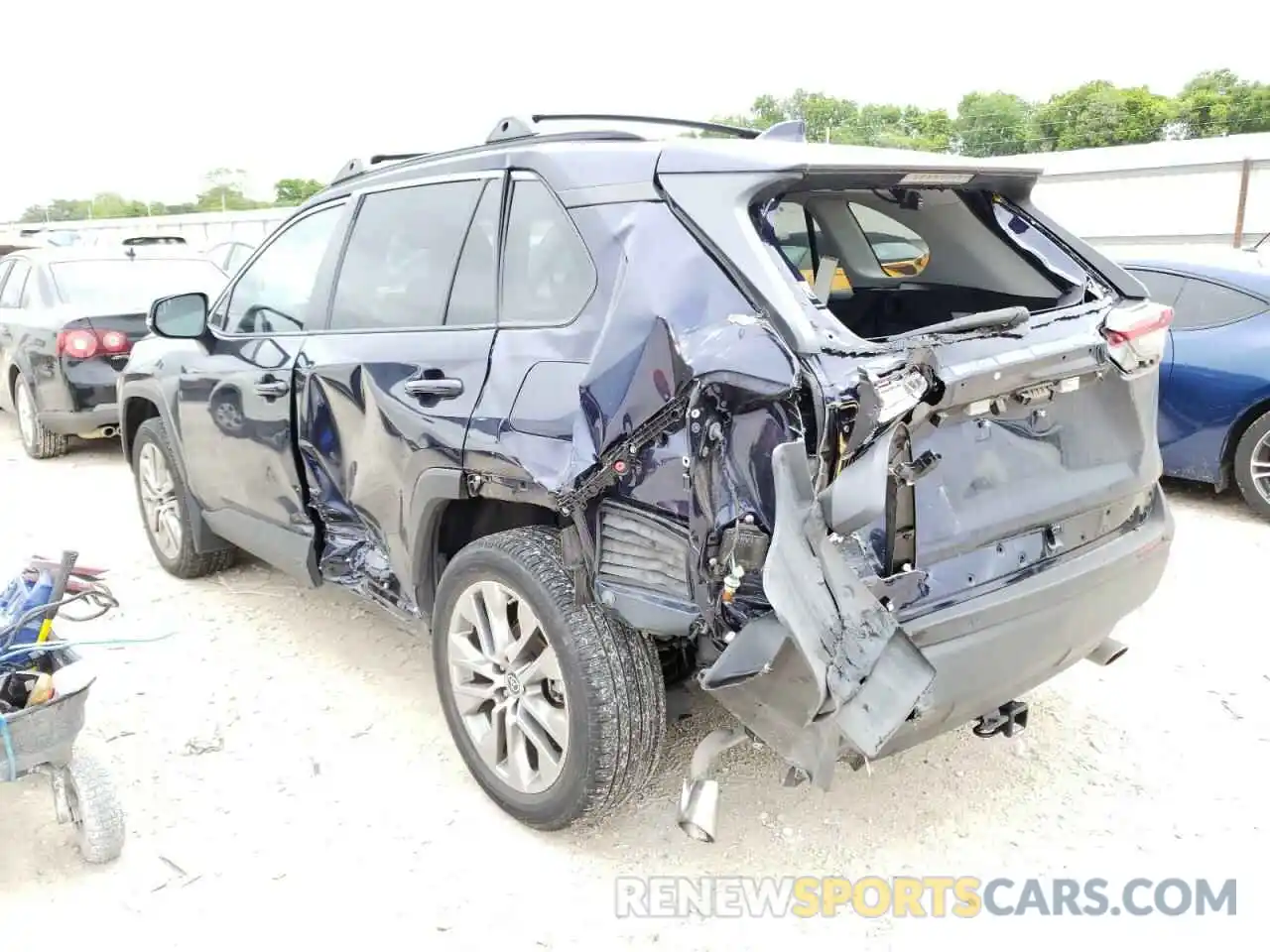 3 Photograph of a damaged car 2T3C1RFV0KW038408 TOYOTA RAV4 2019