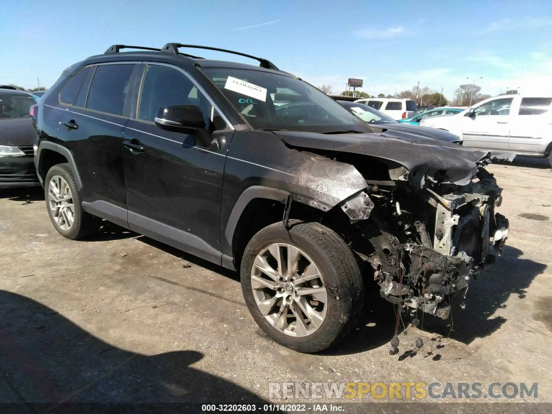 1 Photograph of a damaged car 2T3C1RFV1KC006679 TOYOTA RAV4 2019