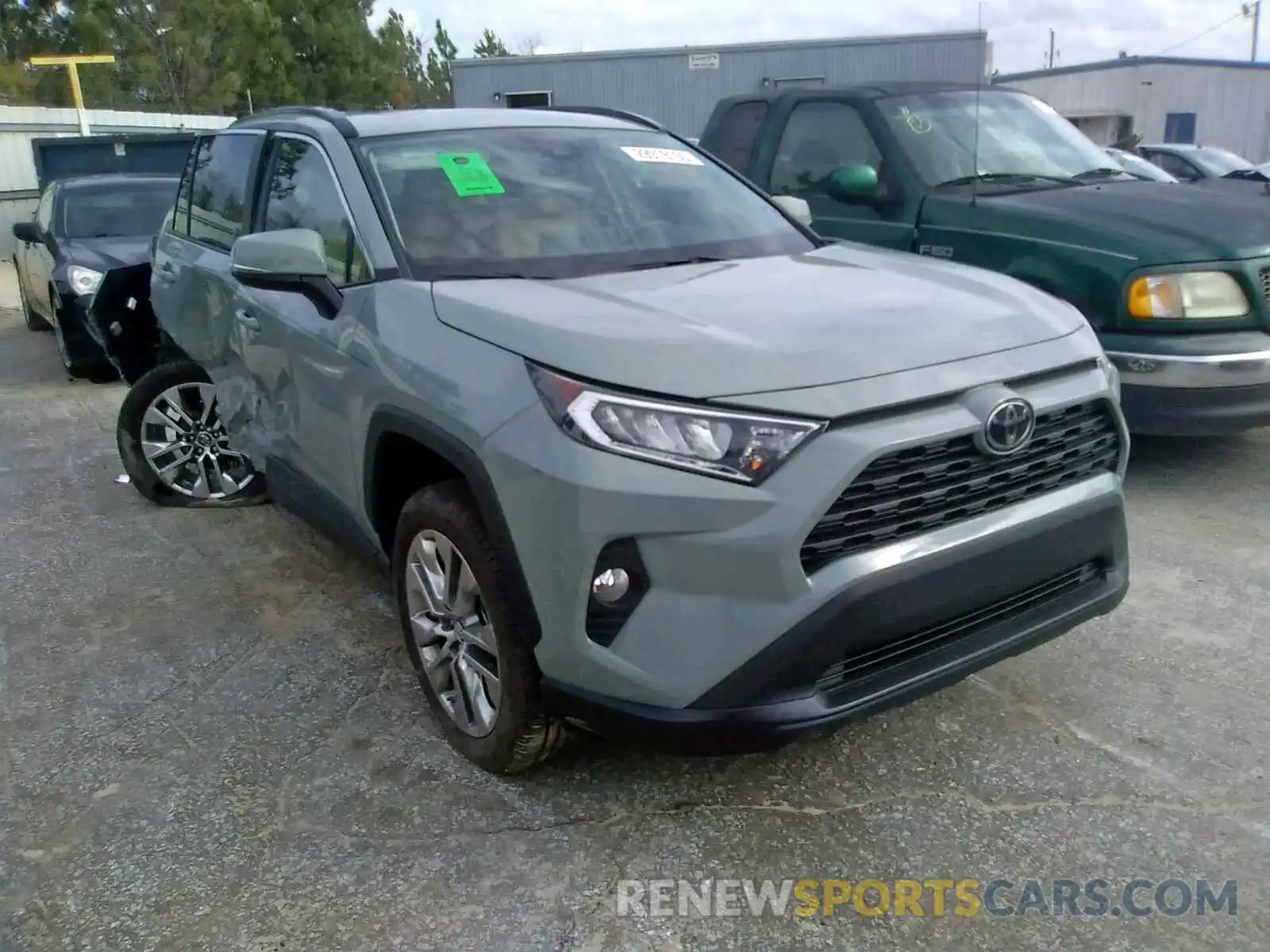 1 Photograph of a damaged car 2T3C1RFV1KC007928 TOYOTA RAV4 2019