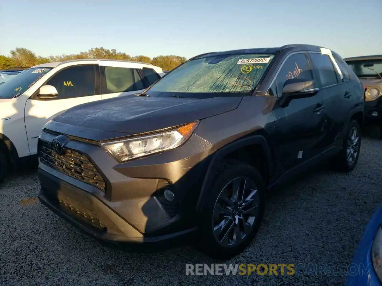 2 Photograph of a damaged car 2T3C1RFV1KC012742 TOYOTA RAV4 2019