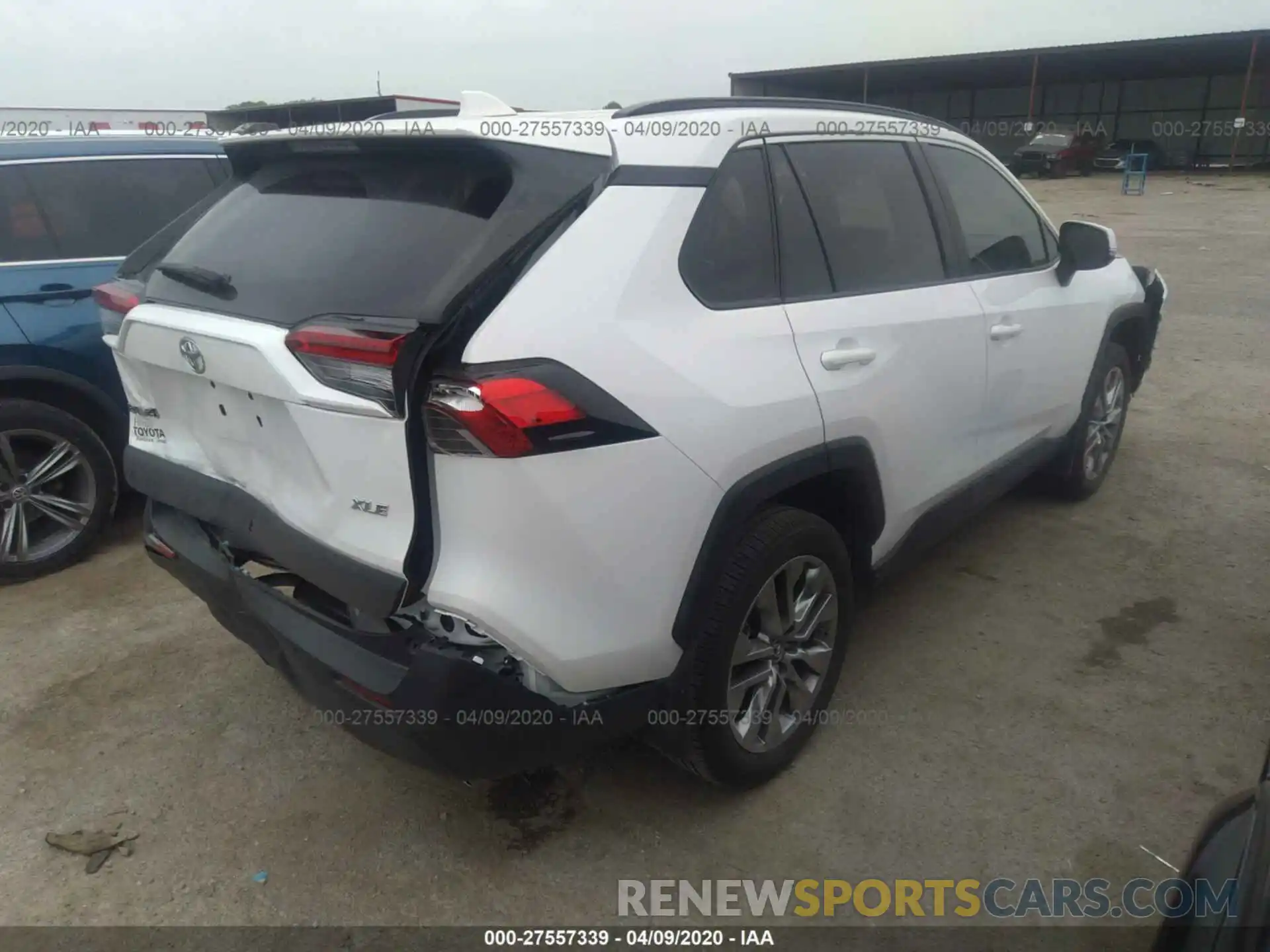 4 Photograph of a damaged car 2T3C1RFV1KC019772 TOYOTA RAV4 2019