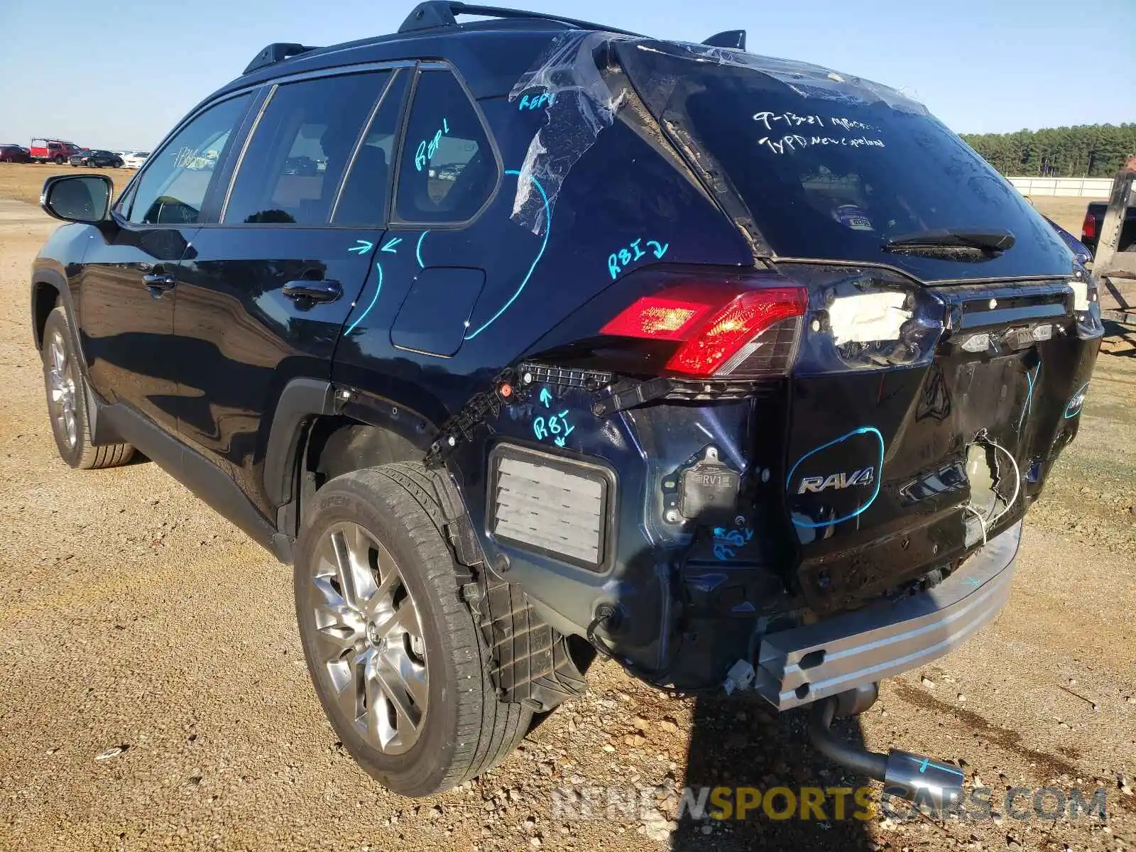 3 Photograph of a damaged car 2T3C1RFV1KC033218 TOYOTA RAV4 2019