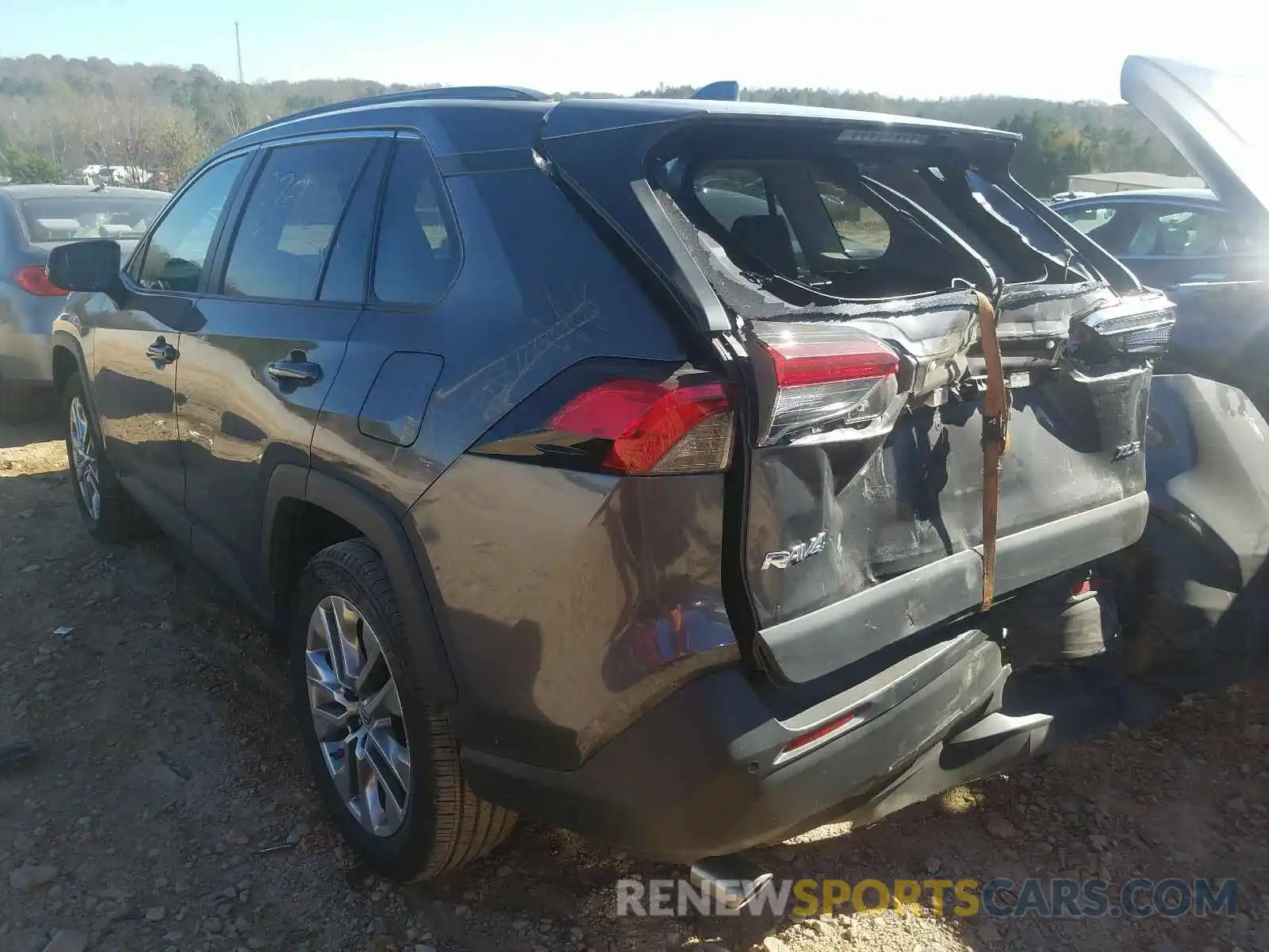 3 Photograph of a damaged car 2T3C1RFV1KW014683 TOYOTA RAV4 2019