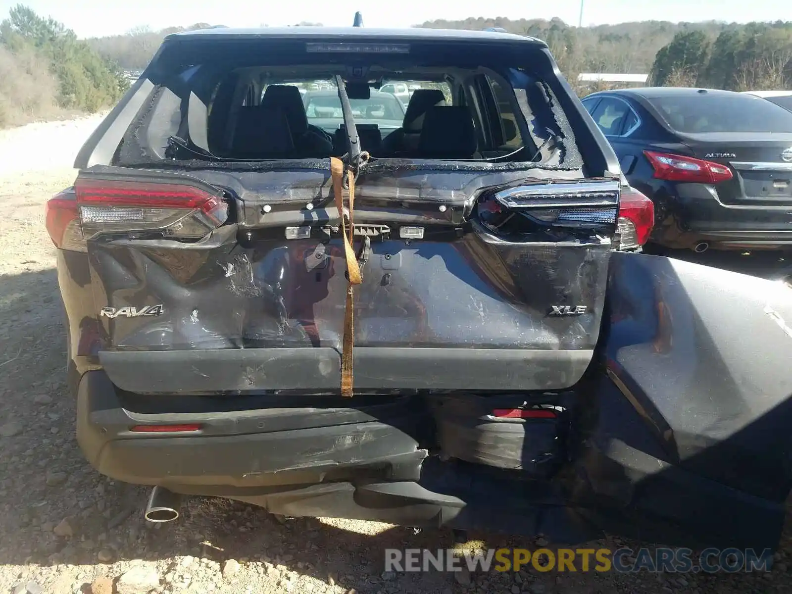 9 Photograph of a damaged car 2T3C1RFV1KW014683 TOYOTA RAV4 2019