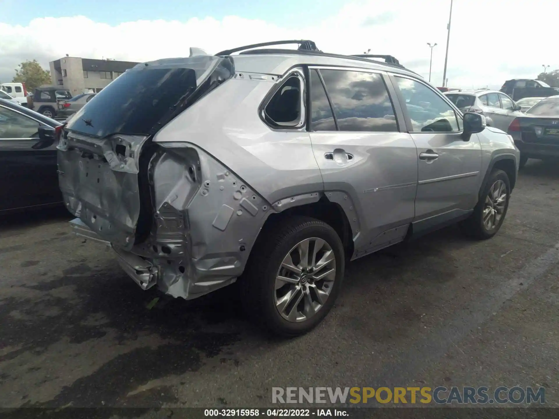 4 Фотография поврежденного автомобиля 2T3C1RFV1KW020774 TOYOTA RAV4 2019