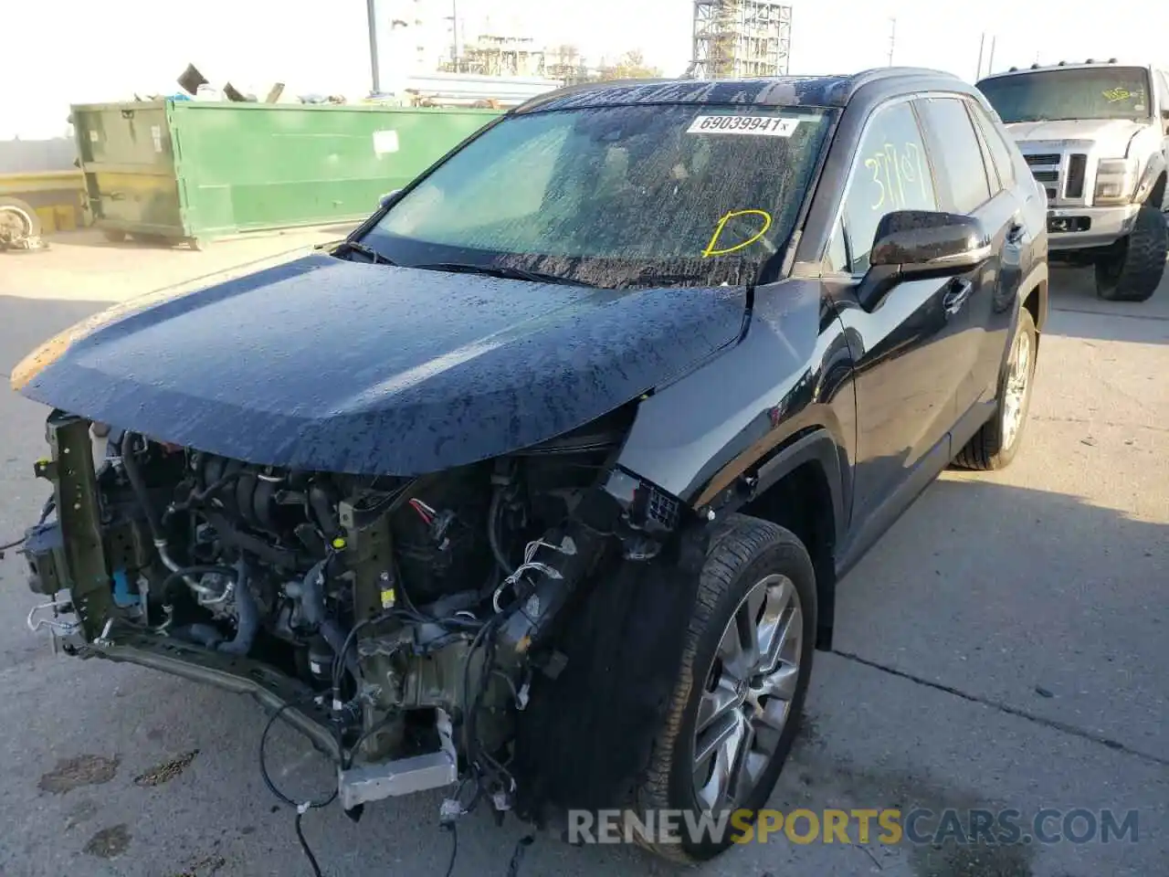 2 Photograph of a damaged car 2T3C1RFV1KW028857 TOYOTA RAV4 2019