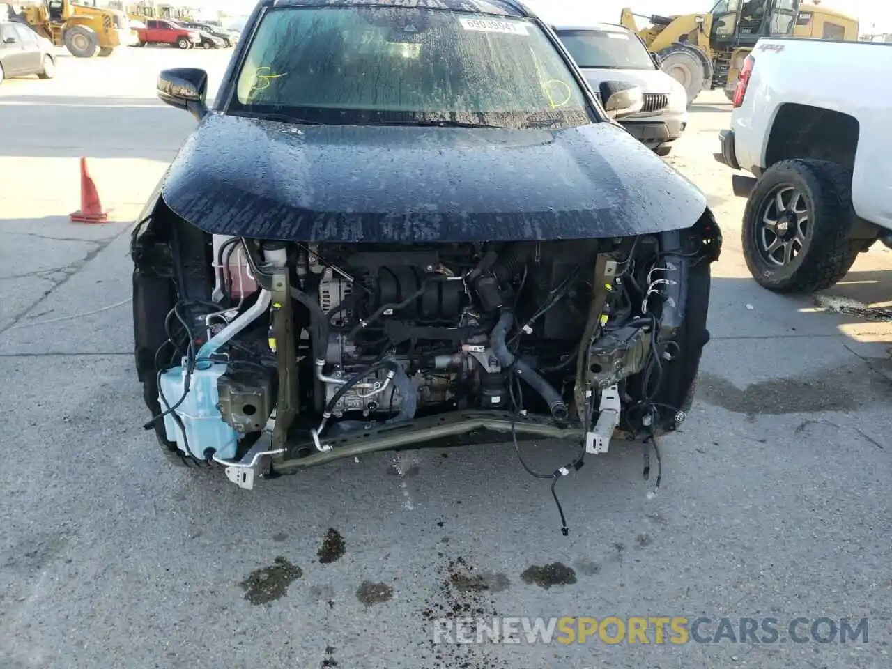 9 Photograph of a damaged car 2T3C1RFV1KW028857 TOYOTA RAV4 2019