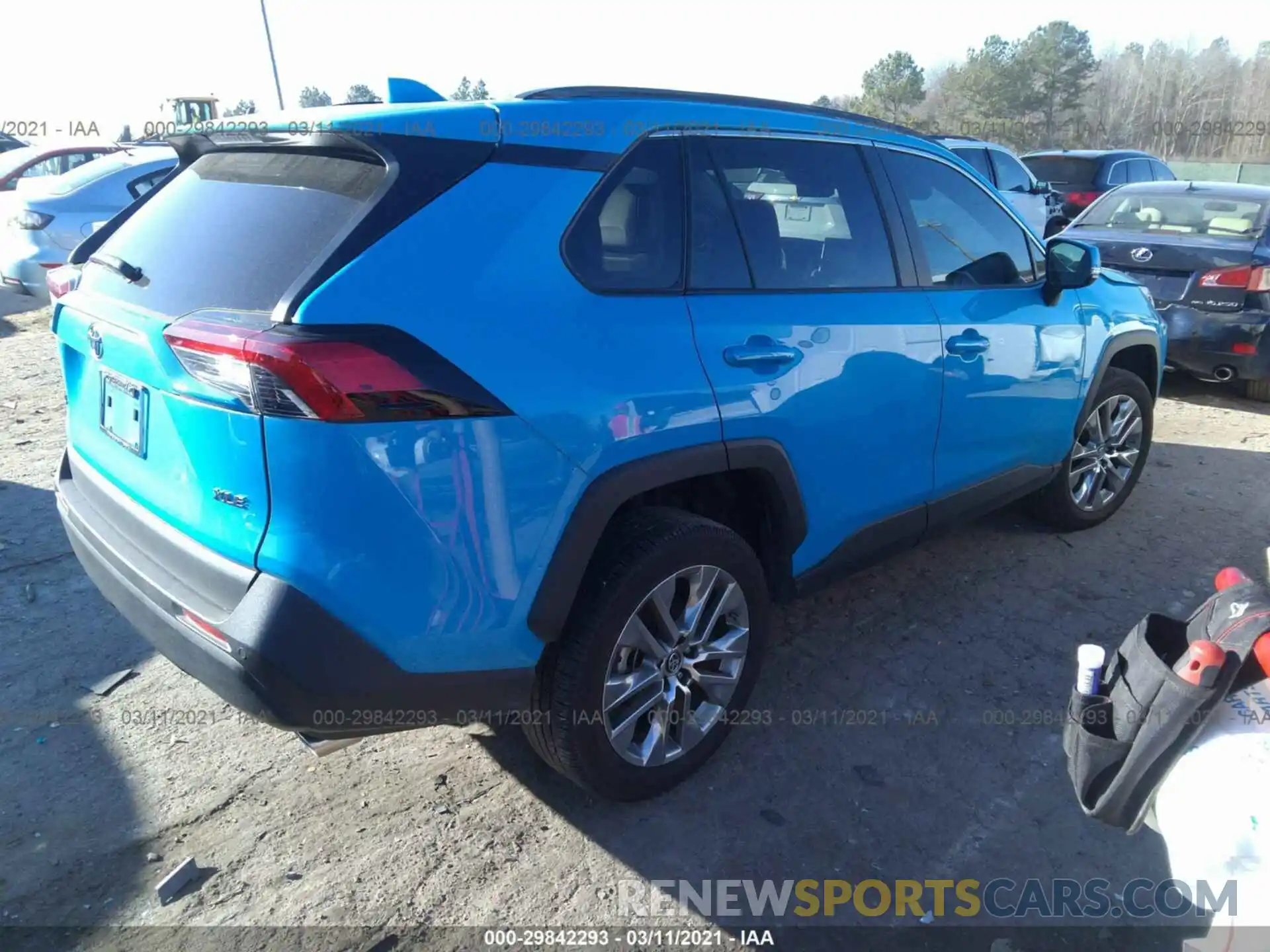 4 Photograph of a damaged car 2T3C1RFV1KW030236 TOYOTA RAV4 2019