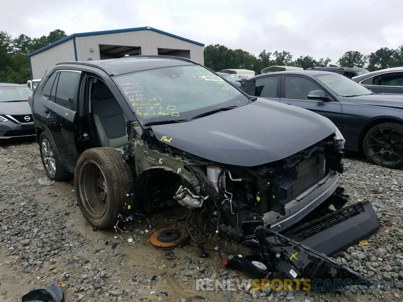 1 Photograph of a damaged car 2T3C1RFV1KW031662 TOYOTA RAV4 2019