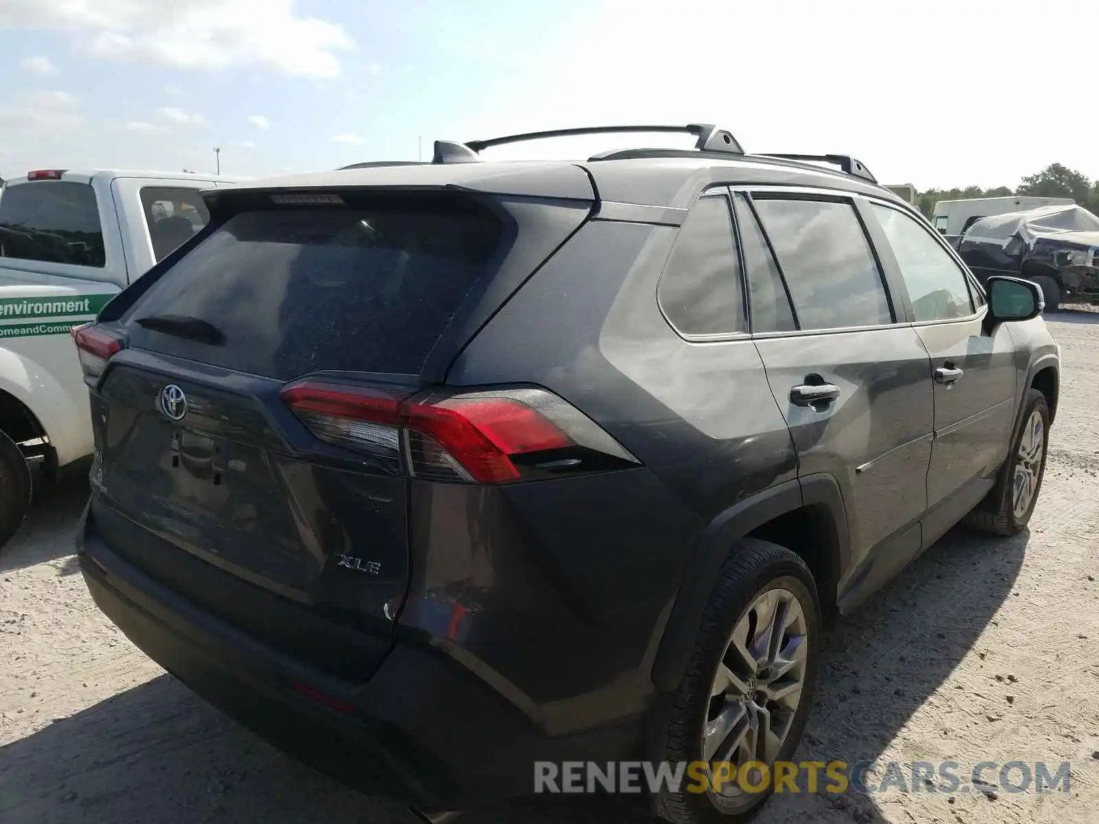 4 Photograph of a damaged car 2T3C1RFV2KC005735 TOYOTA RAV4 2019