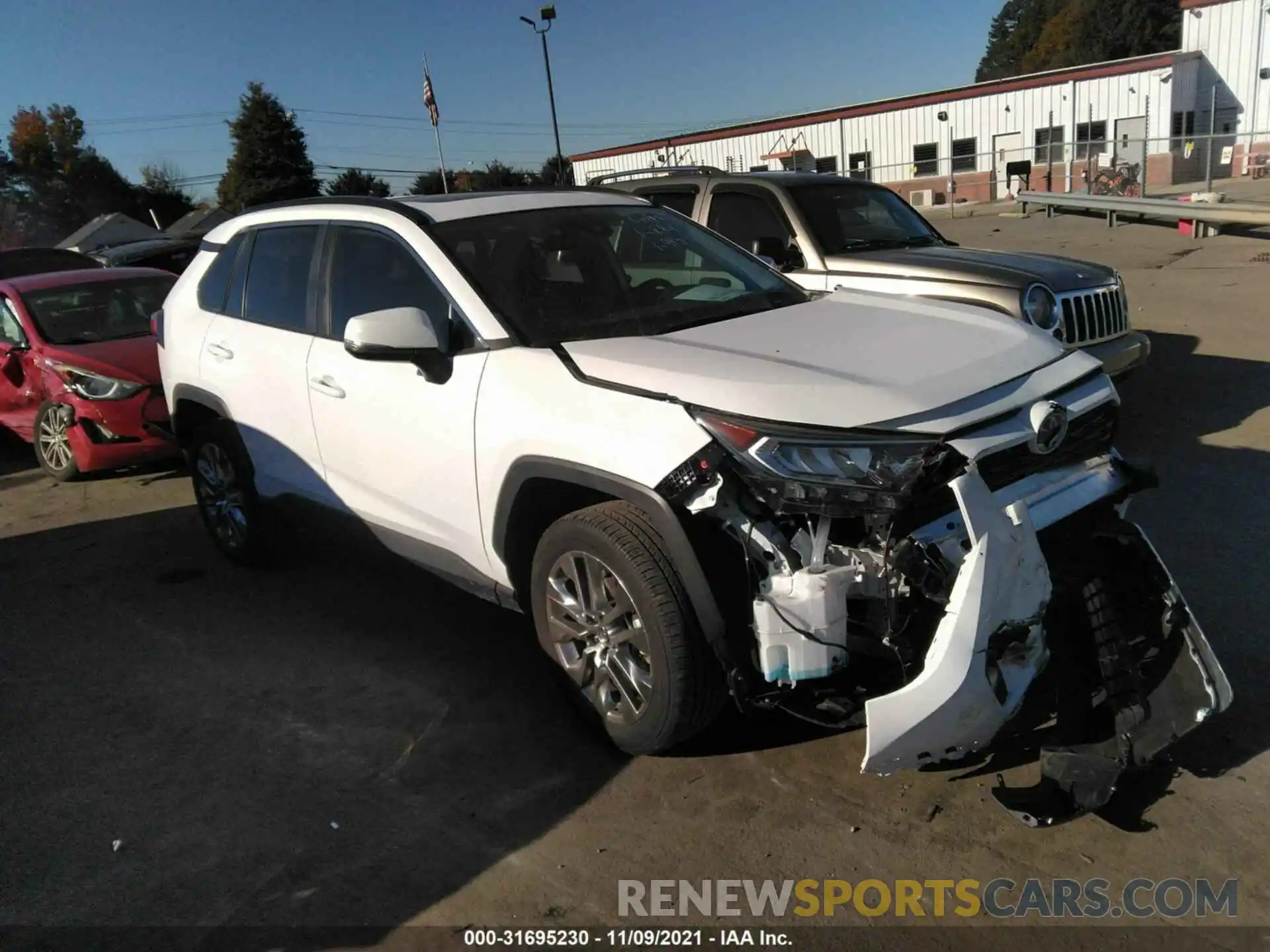 1 Photograph of a damaged car 2T3C1RFV2KC018579 TOYOTA RAV4 2019