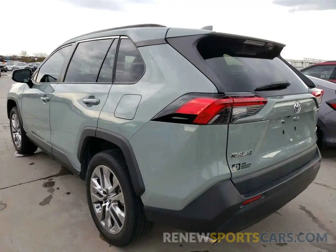 3 Photograph of a damaged car 2T3C1RFV2KC028349 TOYOTA RAV4 2019