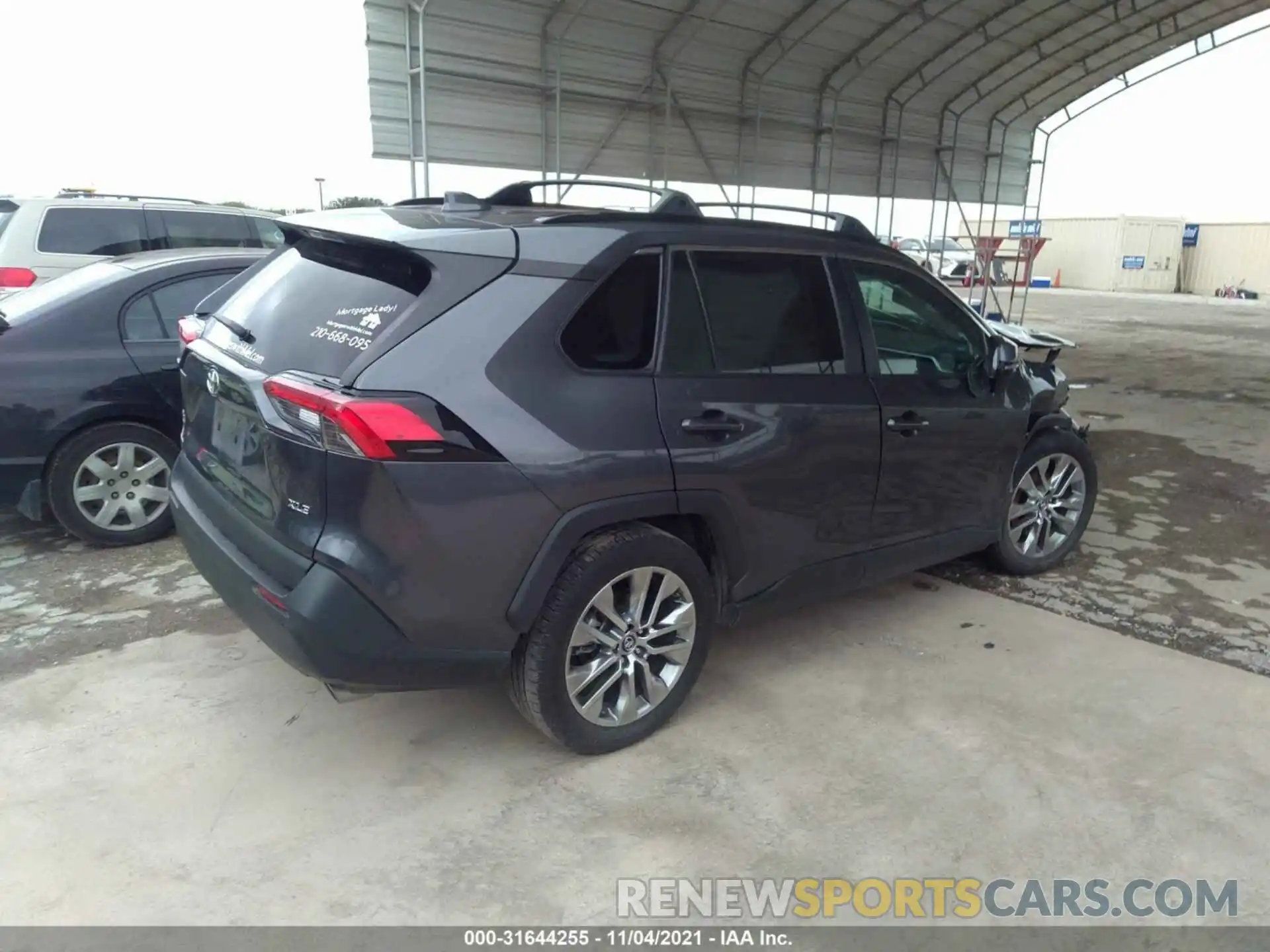 4 Photograph of a damaged car 2T3C1RFV2KC029615 TOYOTA RAV4 2019