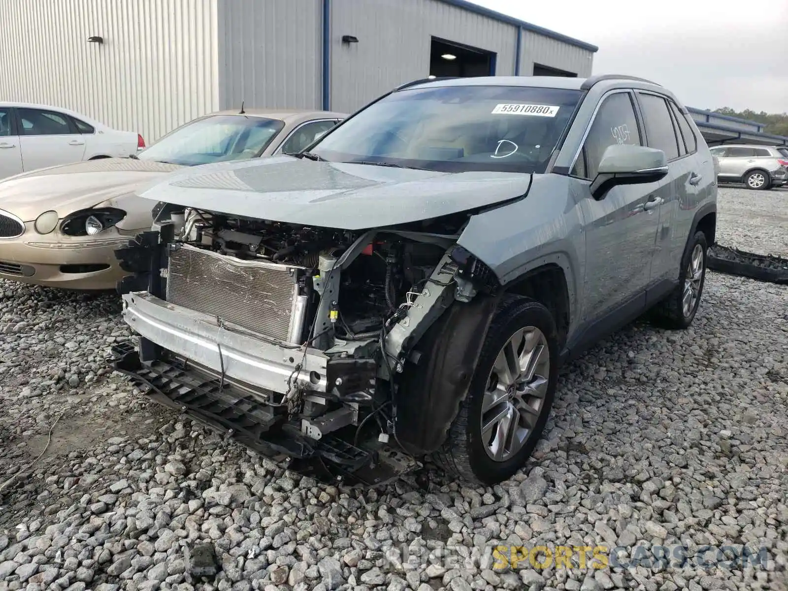 2 Photograph of a damaged car 2T3C1RFV2KW006513 TOYOTA RAV4 2019