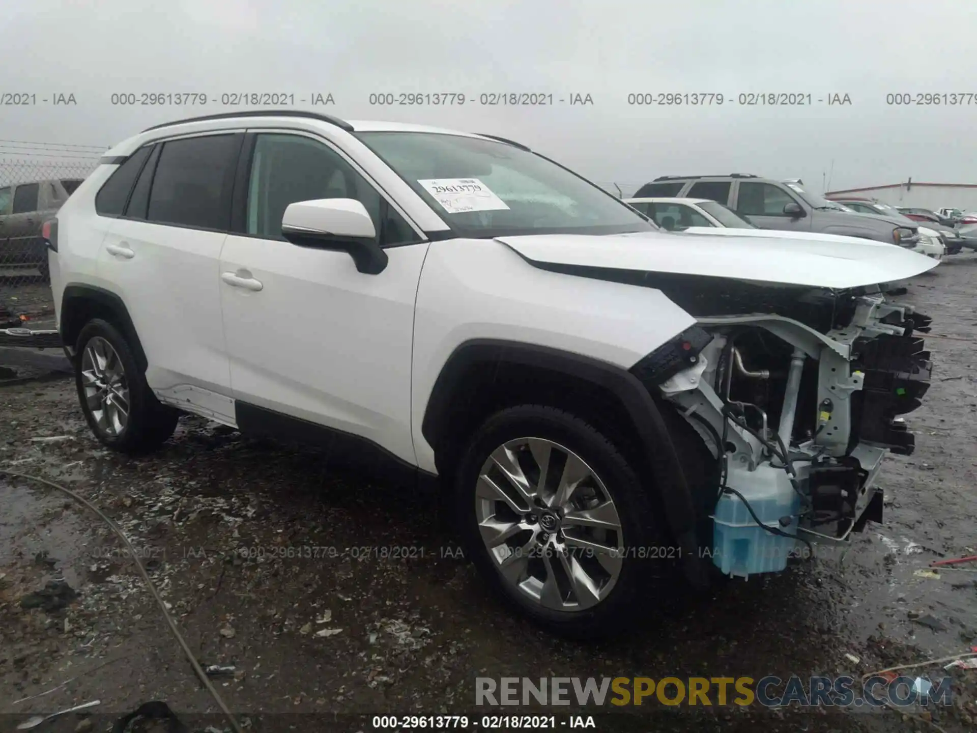 1 Фотография поврежденного автомобиля 2T3C1RFV2KW017995 TOYOTA RAV4 2019