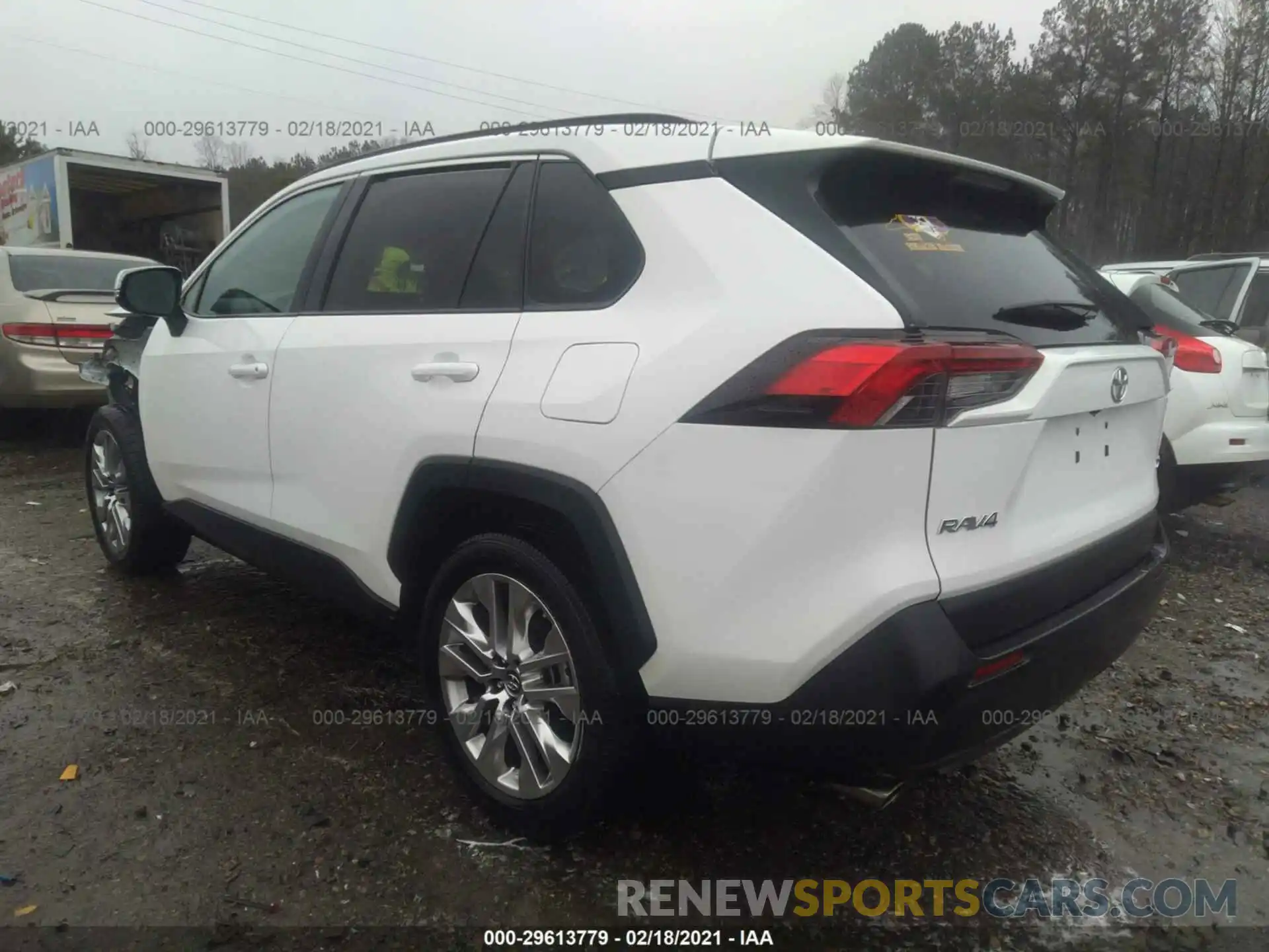 3 Photograph of a damaged car 2T3C1RFV2KW017995 TOYOTA RAV4 2019