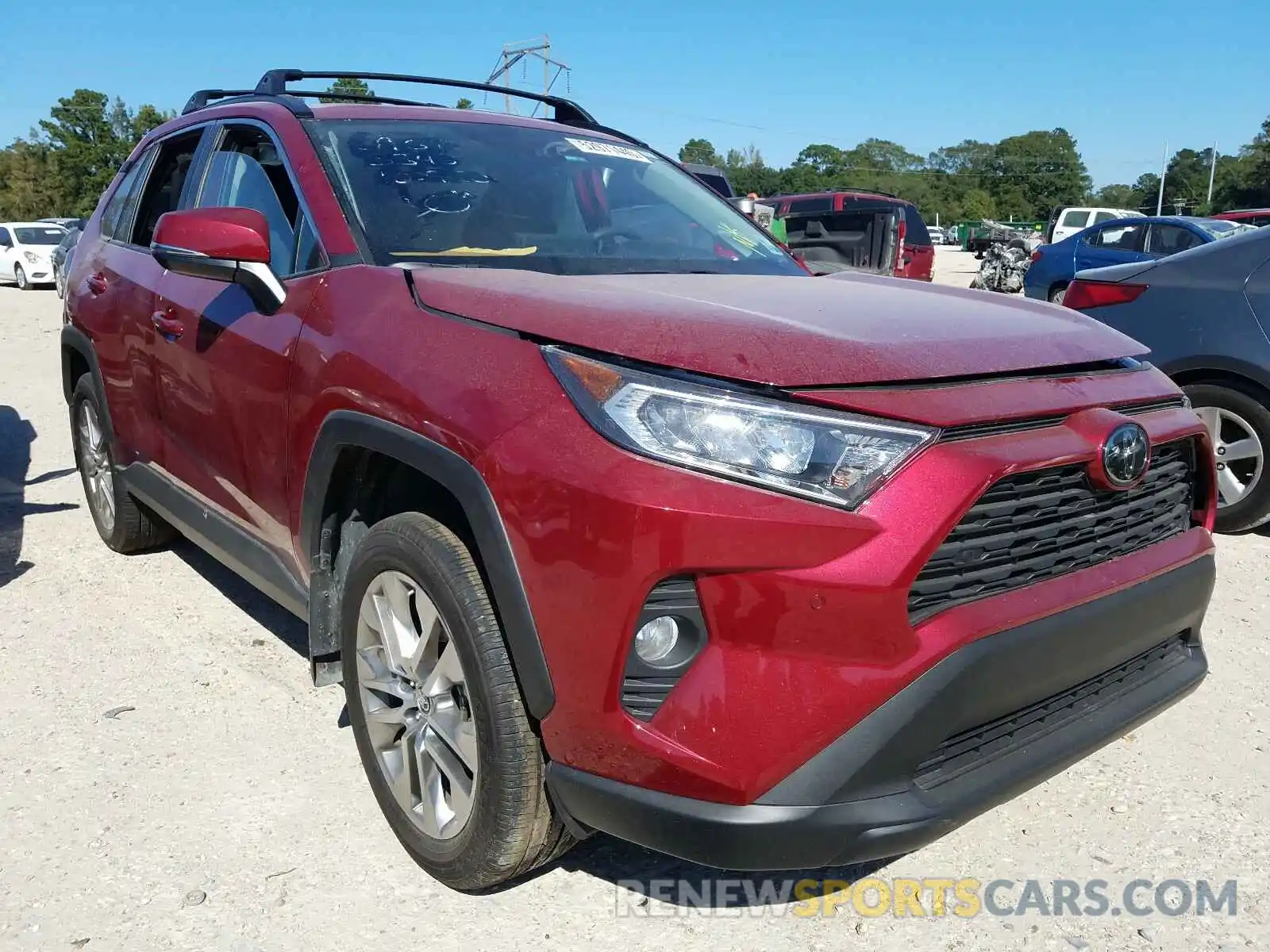 1 Photograph of a damaged car 2T3C1RFV2KW032254 TOYOTA RAV4 2019