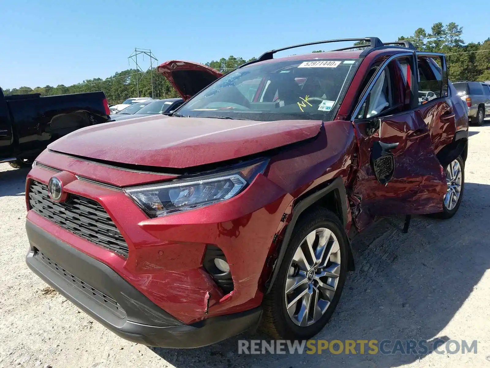 2 Photograph of a damaged car 2T3C1RFV2KW032254 TOYOTA RAV4 2019