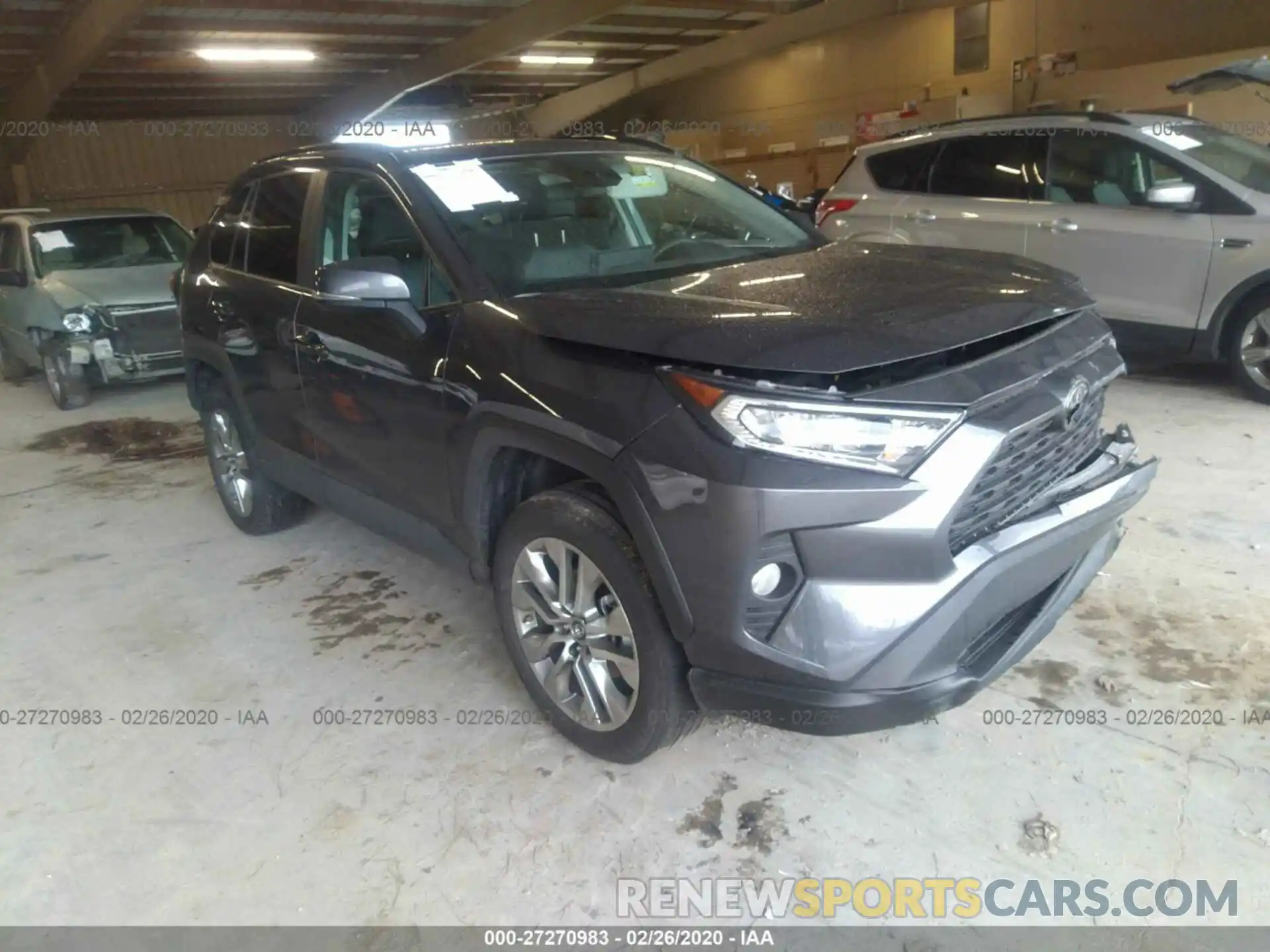 1 Photograph of a damaged car 2T3C1RFV2KW053573 TOYOTA RAV4 2019