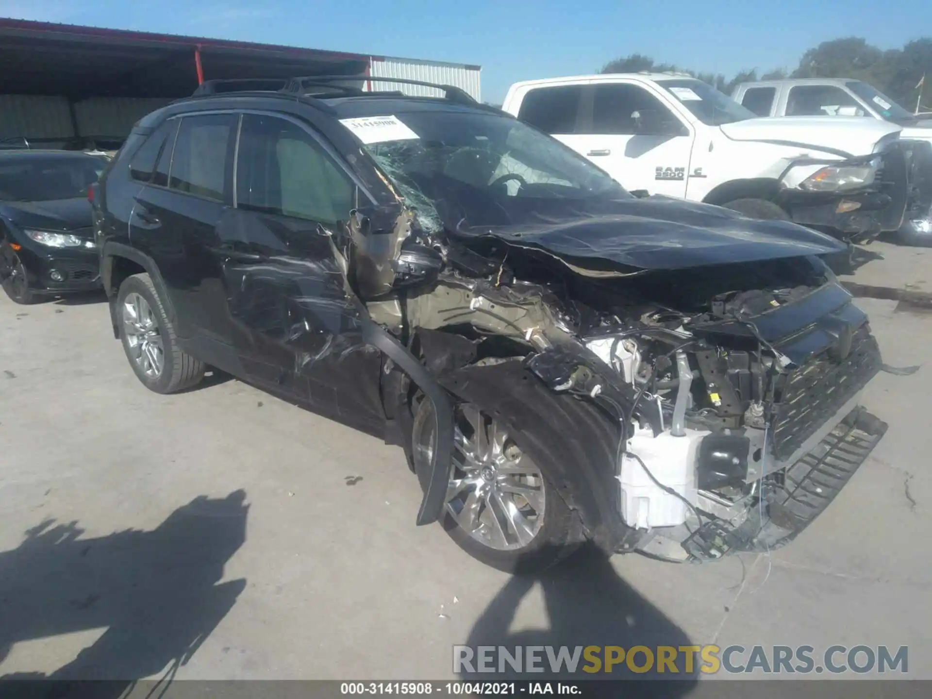 1 Photograph of a damaged car 2T3C1RFV3KC002732 TOYOTA RAV4 2019