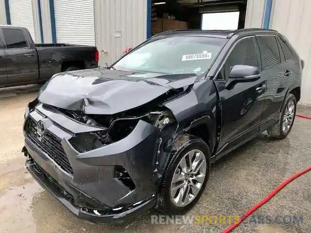 2 Фотография поврежденного автомобиля 2T3C1RFV3KC004545 TOYOTA RAV4 2019