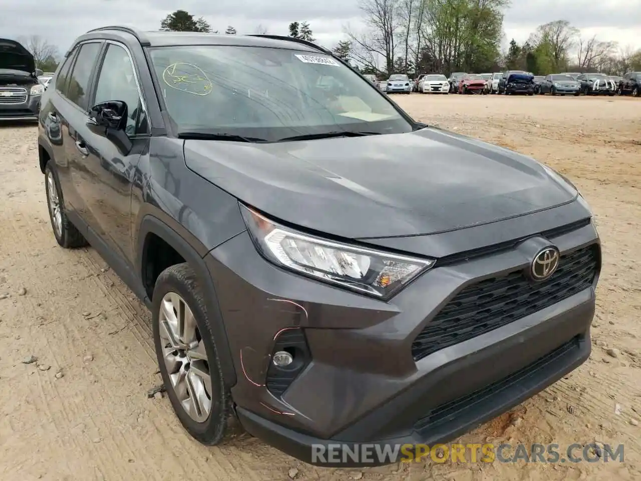 1 Photograph of a damaged car 2T3C1RFV3KC007316 TOYOTA RAV4 2019