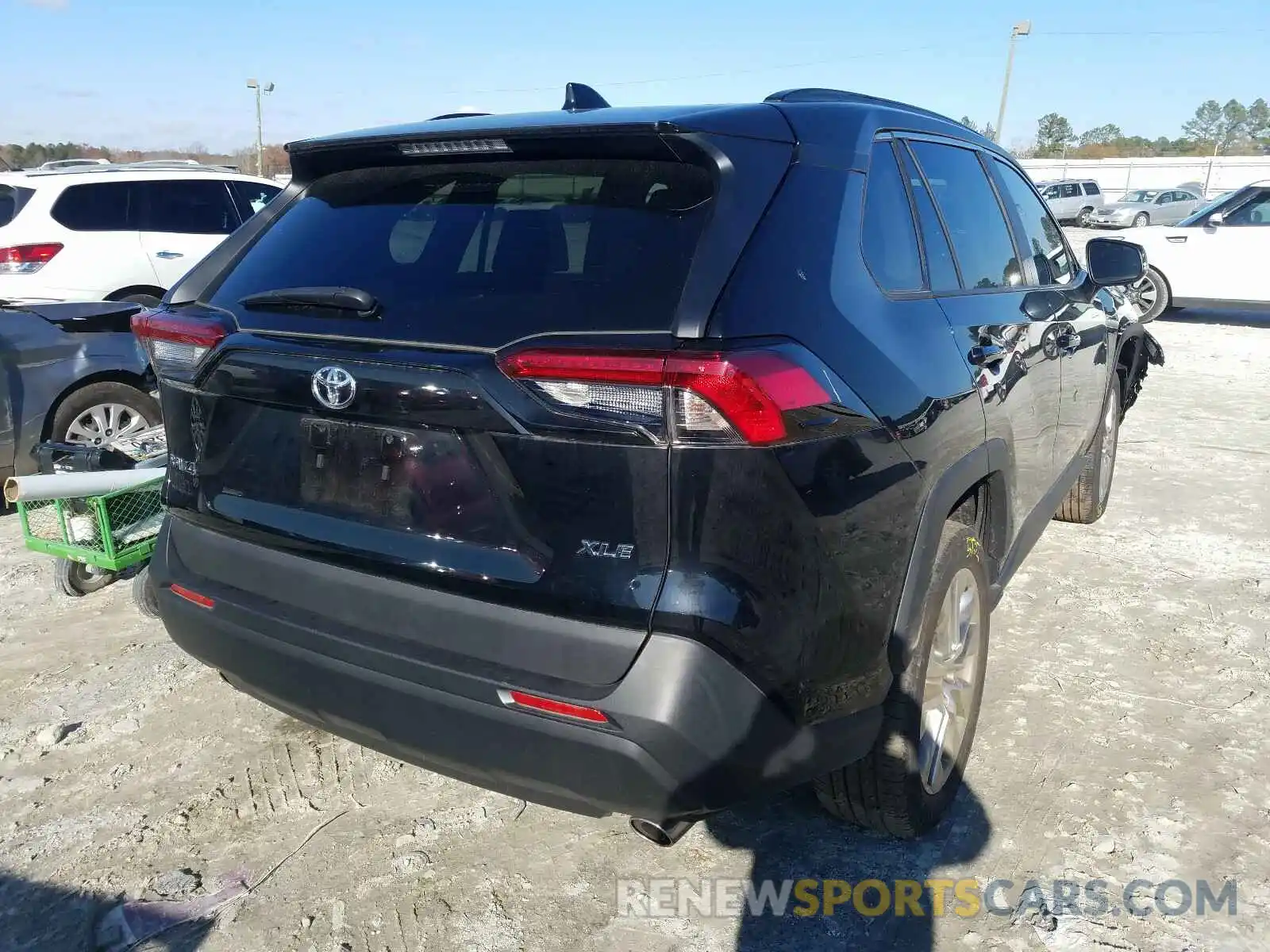 4 Photograph of a damaged car 2T3C1RFV3KC013486 TOYOTA RAV4 2019