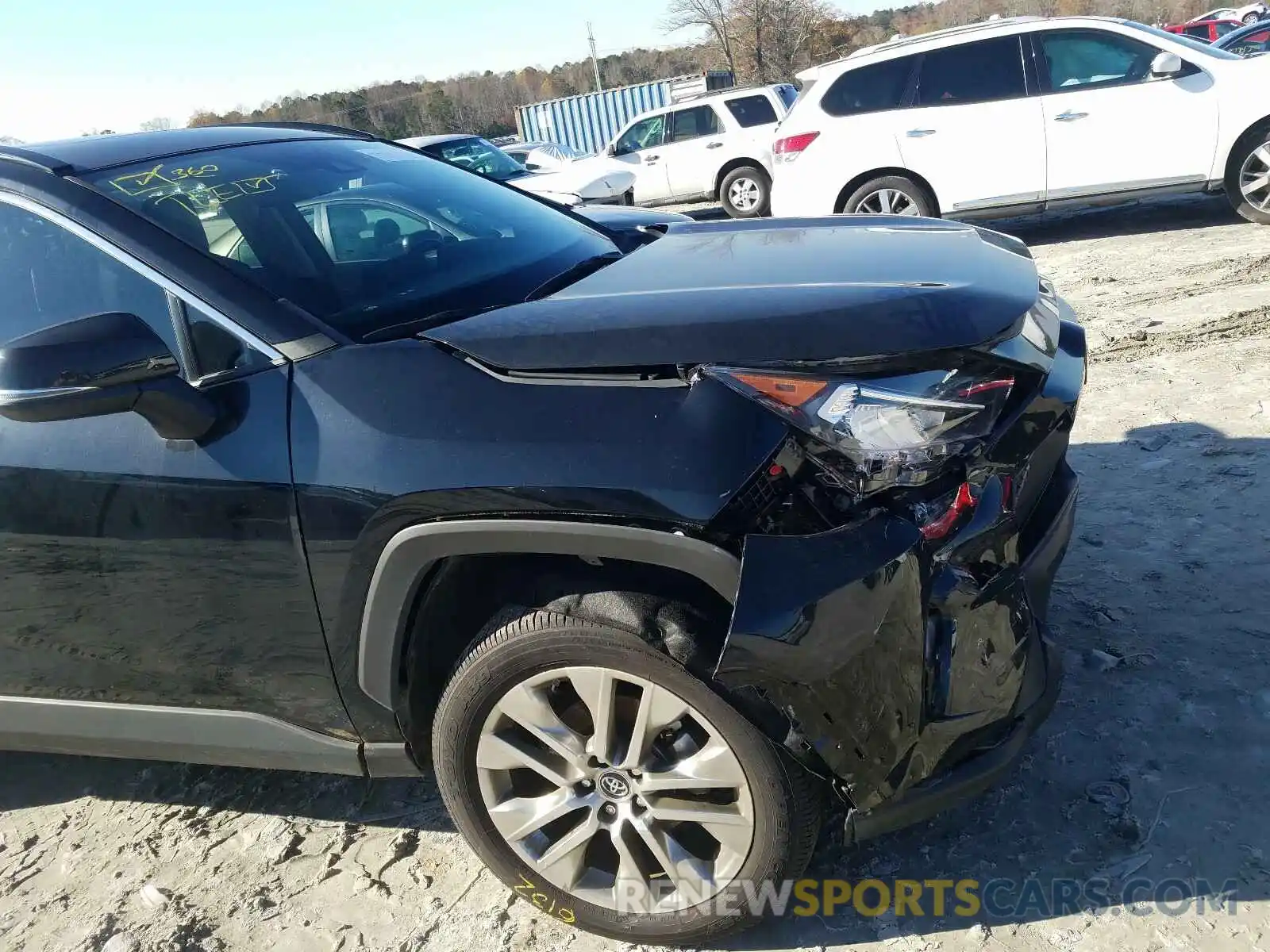 9 Photograph of a damaged car 2T3C1RFV3KC013486 TOYOTA RAV4 2019