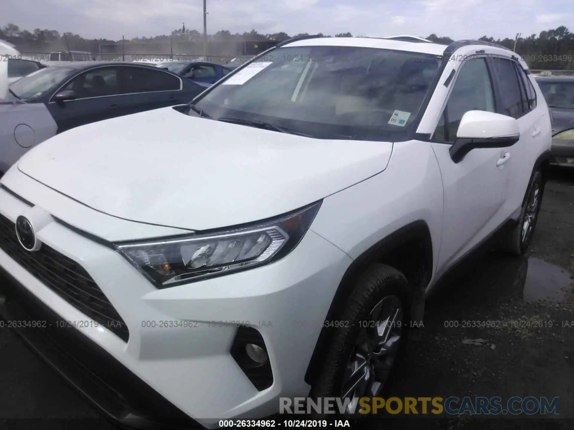 2 Photograph of a damaged car 2T3C1RFV3KC022818 TOYOTA RAV4 2019