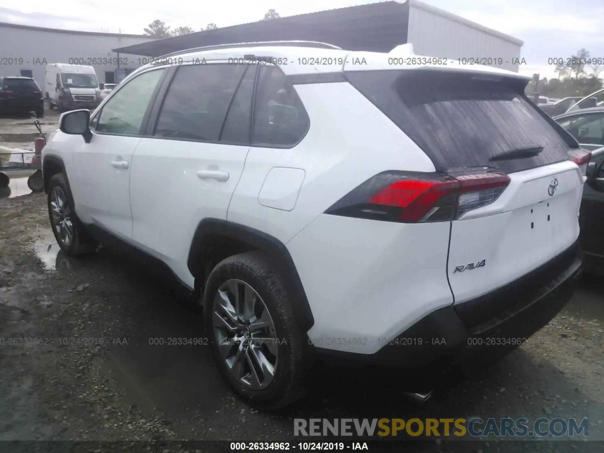 3 Photograph of a damaged car 2T3C1RFV3KC022818 TOYOTA RAV4 2019