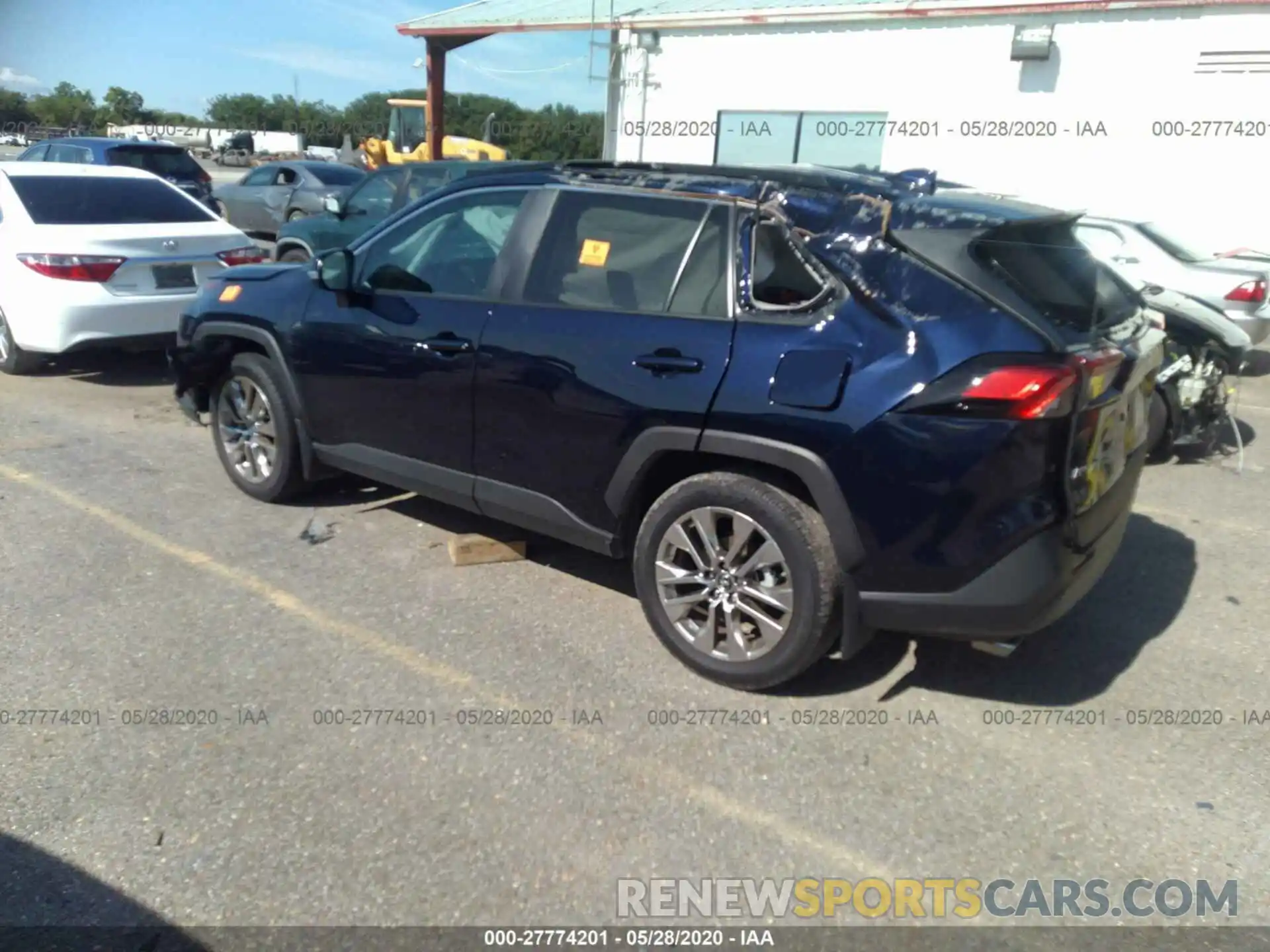 3 Photograph of a damaged car 2T3C1RFV3KC025573 TOYOTA RAV4 2019