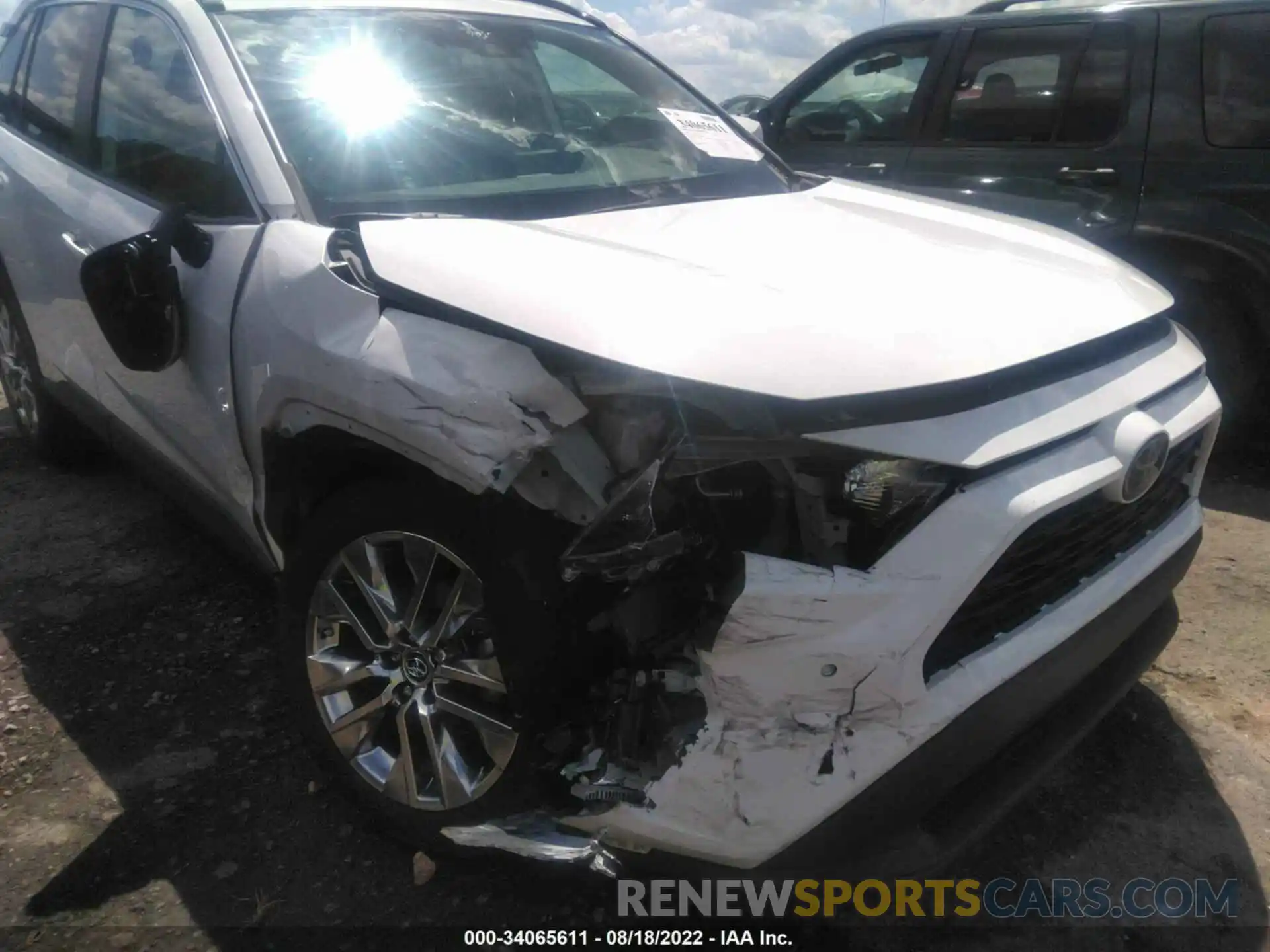 6 Photograph of a damaged car 2T3C1RFV3KC025847 TOYOTA RAV4 2019