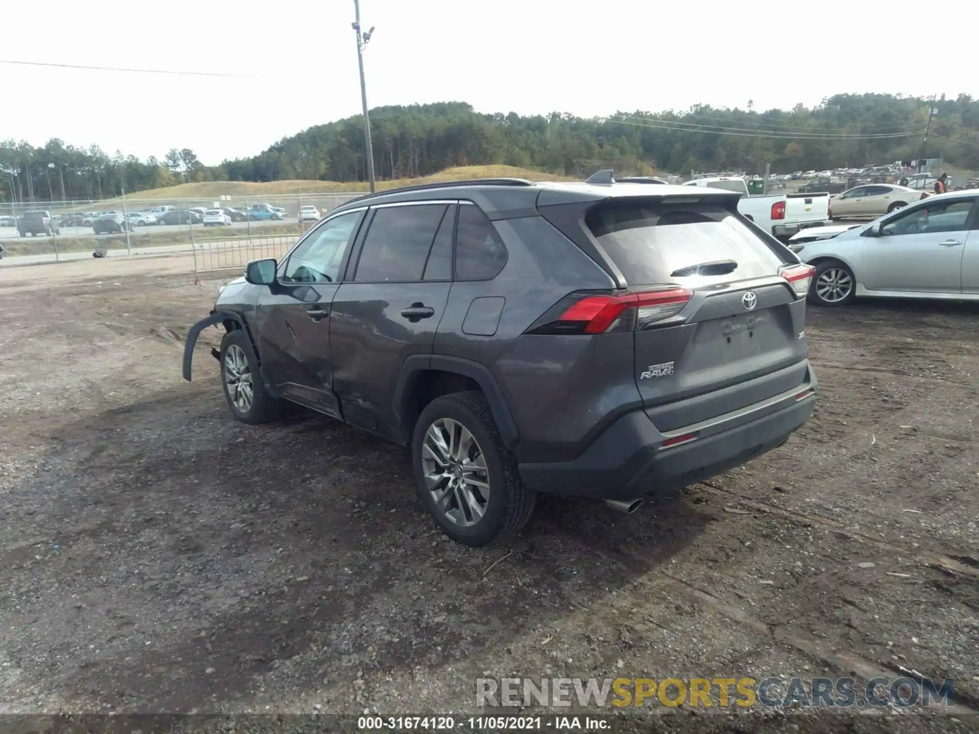 3 Фотография поврежденного автомобиля 2T3C1RFV3KC031910 TOYOTA RAV4 2019