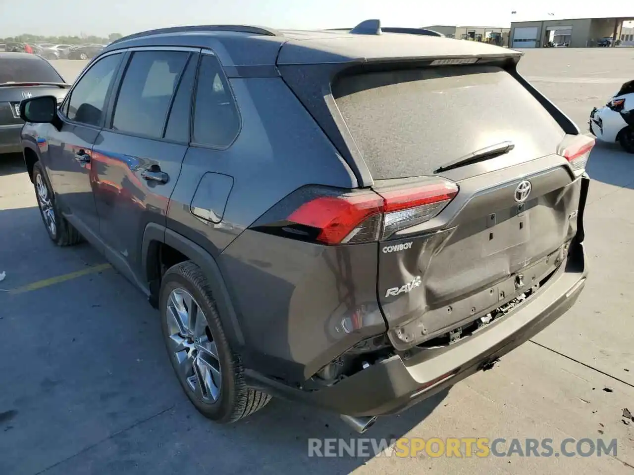 3 Фотография поврежденного автомобиля 2T3C1RFV3KC033009 TOYOTA RAV4 2019