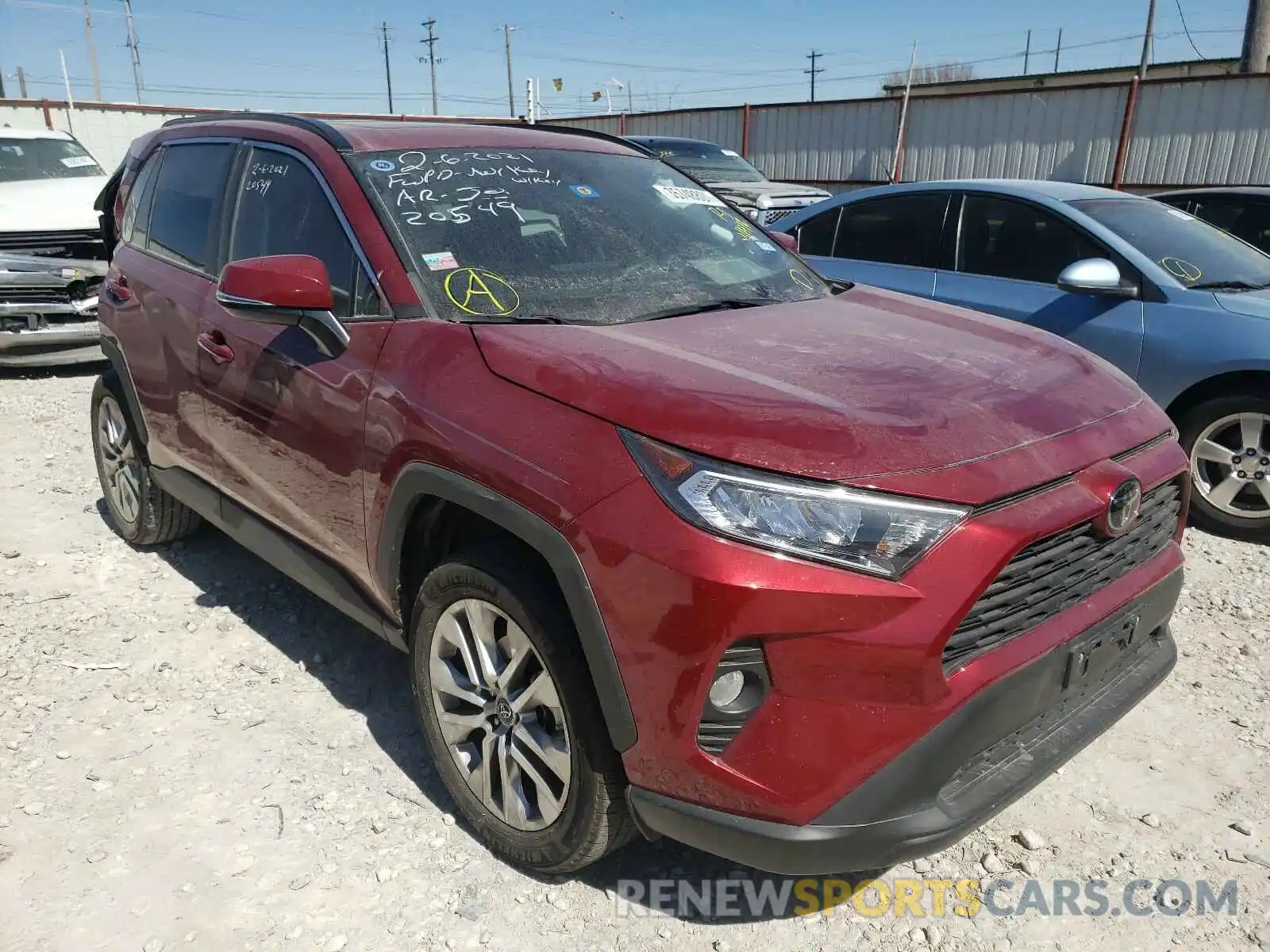 1 Photograph of a damaged car 2T3C1RFV3KW011414 TOYOTA RAV4 2019